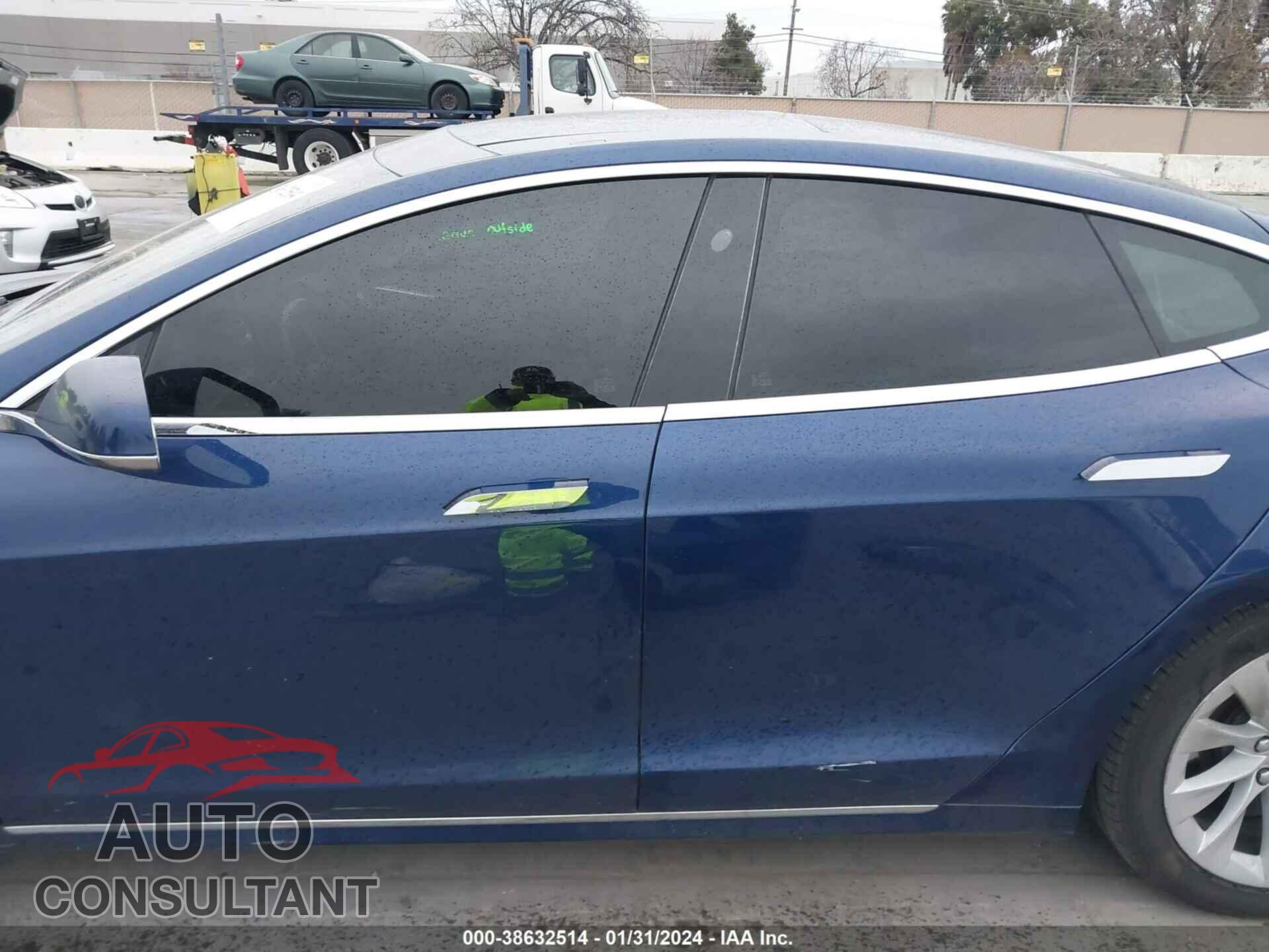 TESLA MODEL S 2017 - 5YJSA1E16HF194804