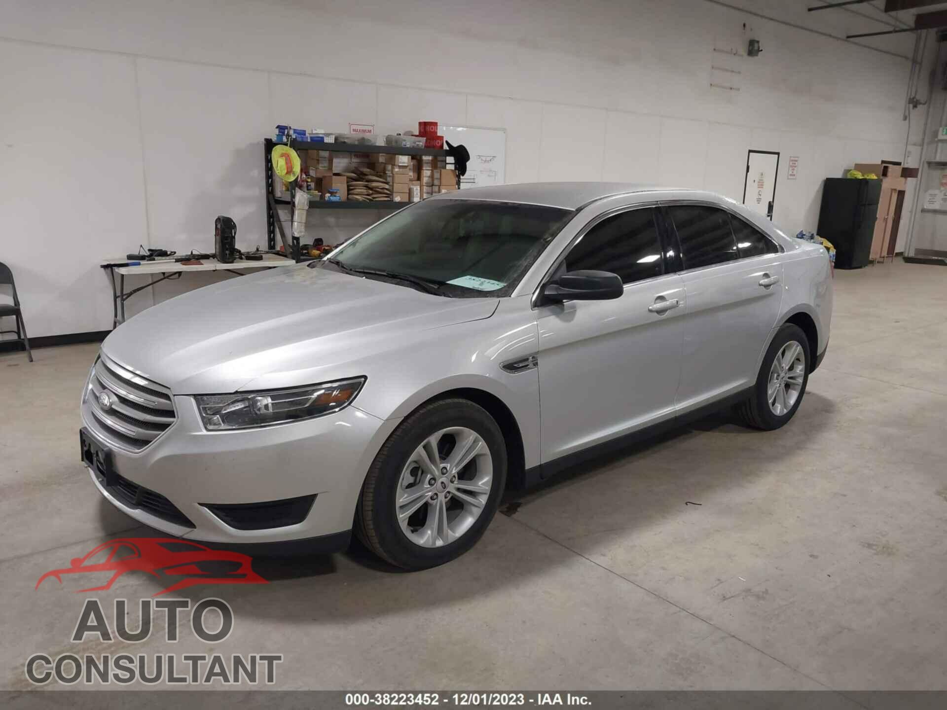 FORD TAURUS 2017 - 1FAHP2D88HG130496