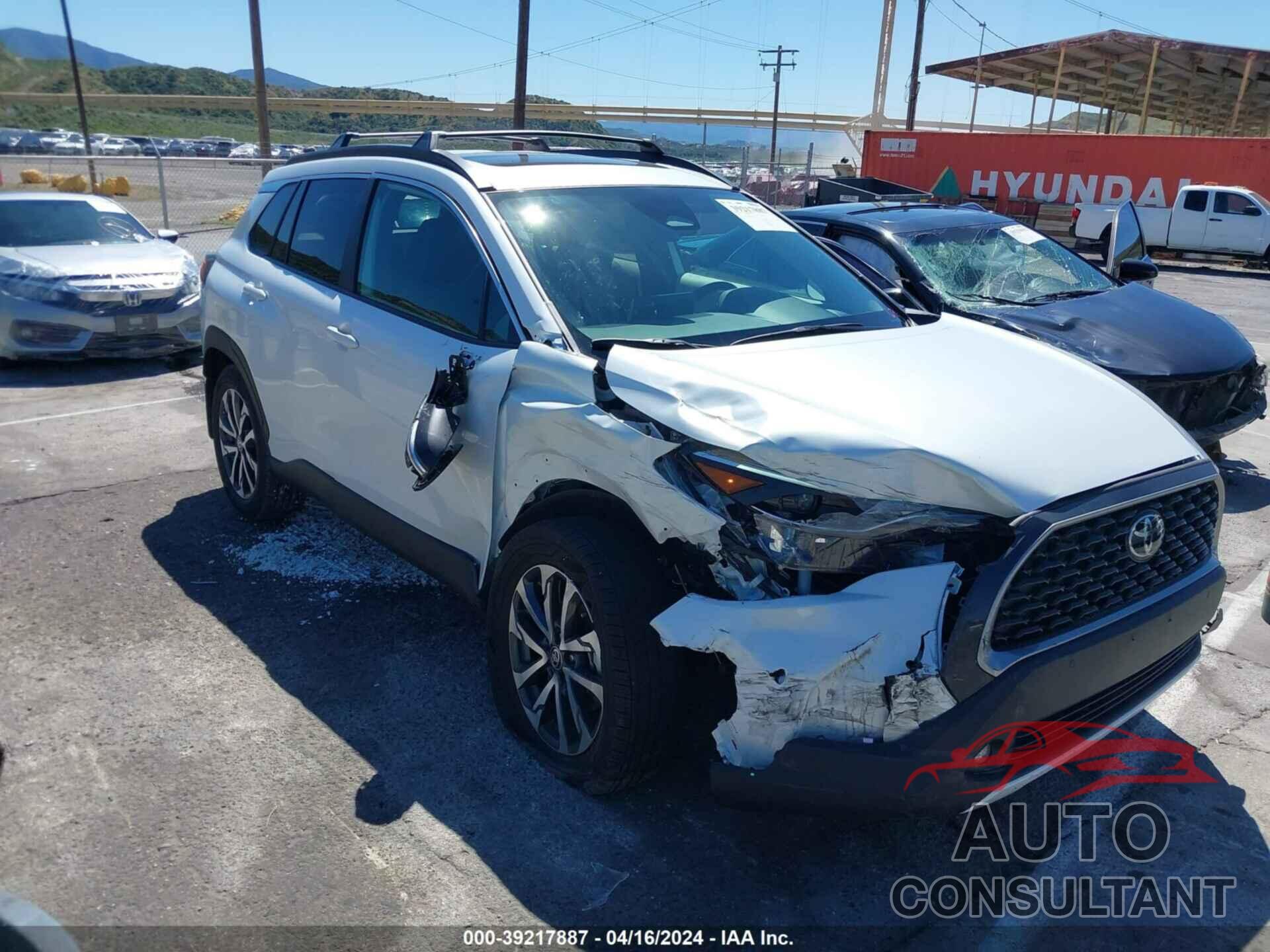 TOYOTA COROLLA CROSS 2023 - 7MUDAAAG7PV069328