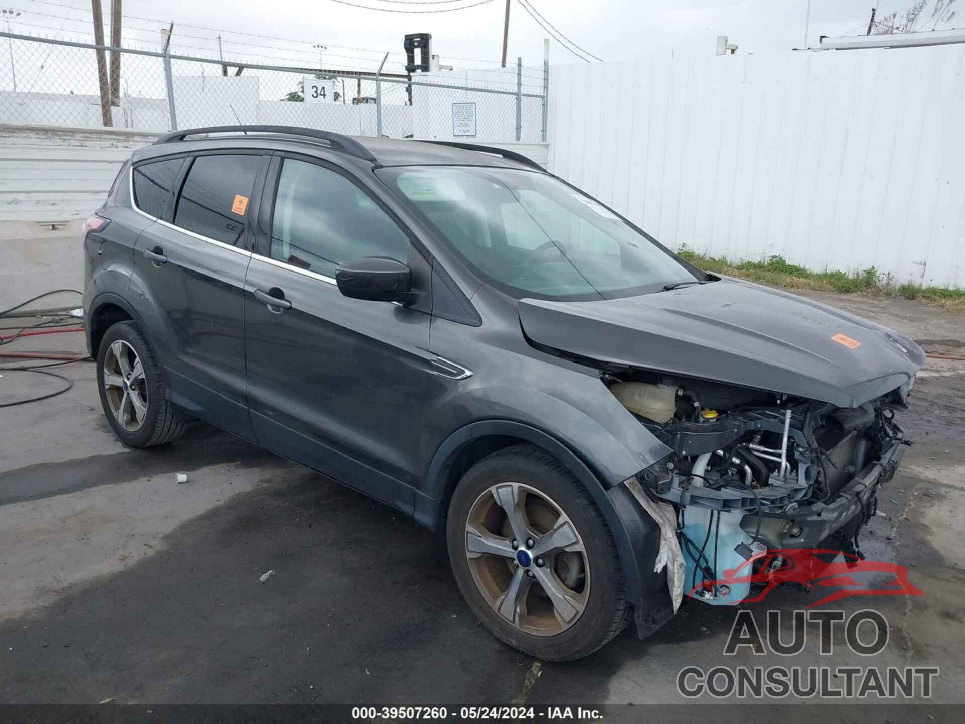 FORD ESCAPE 2017 - 1FMCU0GD2HUA14864