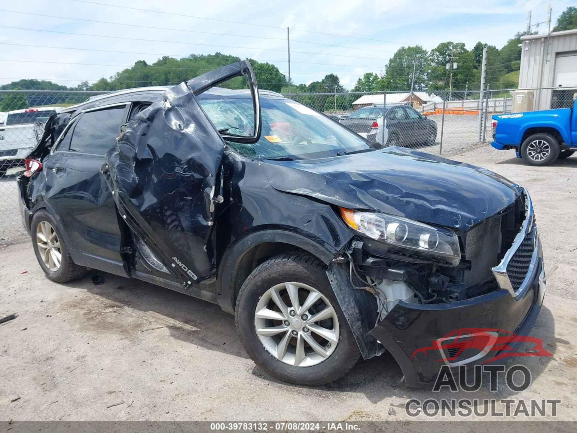 KIA SORENTO 2017 - 5XYPGDA55HG247127