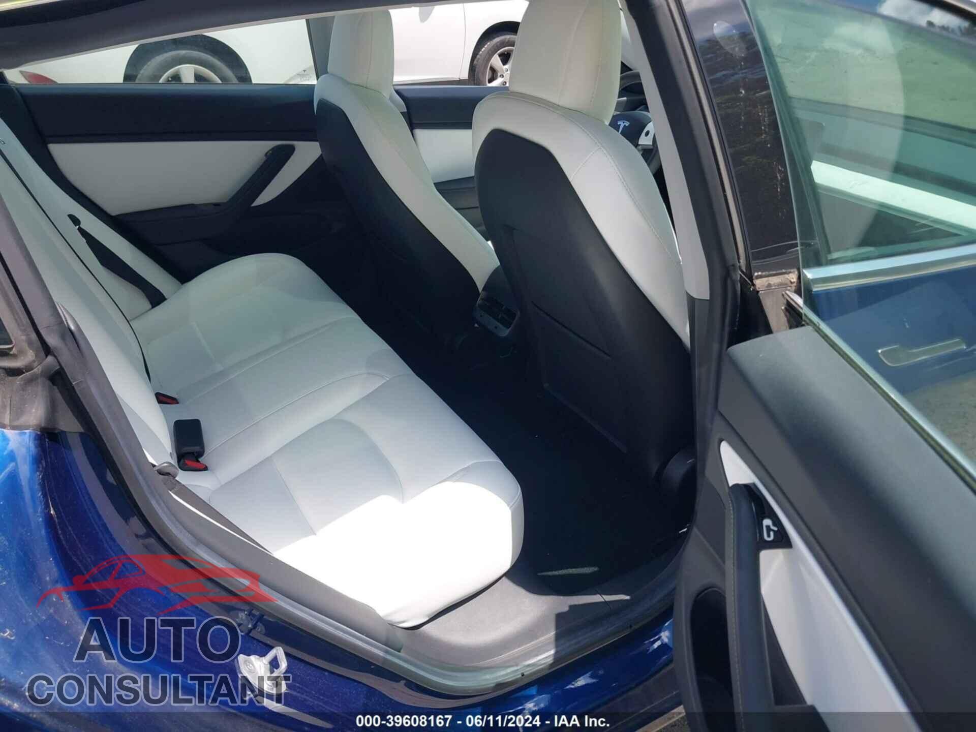 TESLA MODEL 3 2019 - 5YJ3E1EB7KF421832
