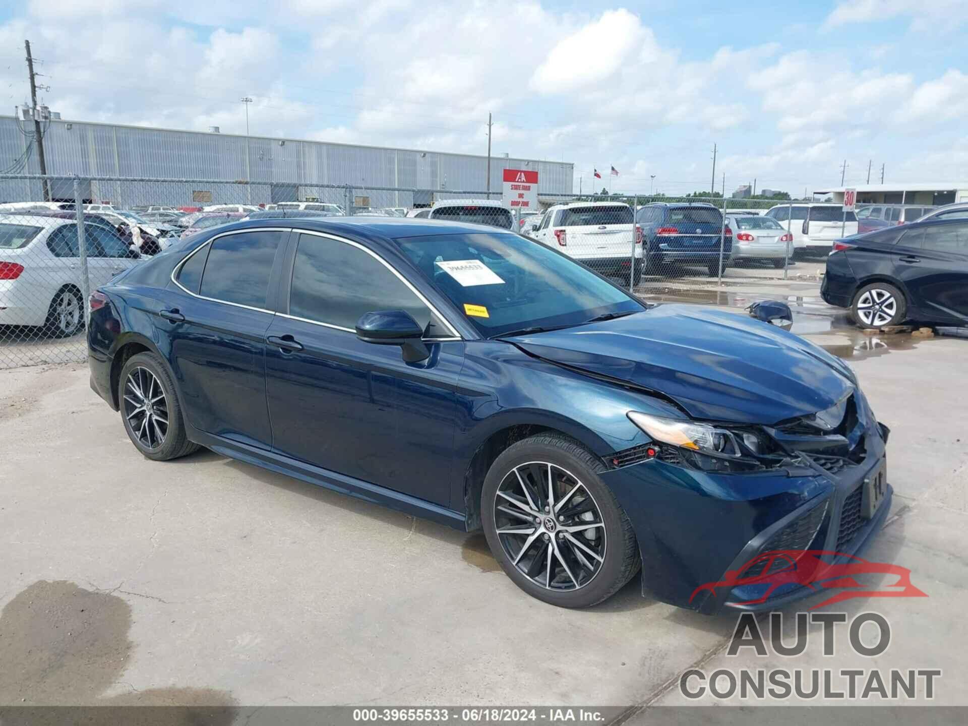 TOYOTA CAMRY 2021 - 4T1G11AK3MU605593