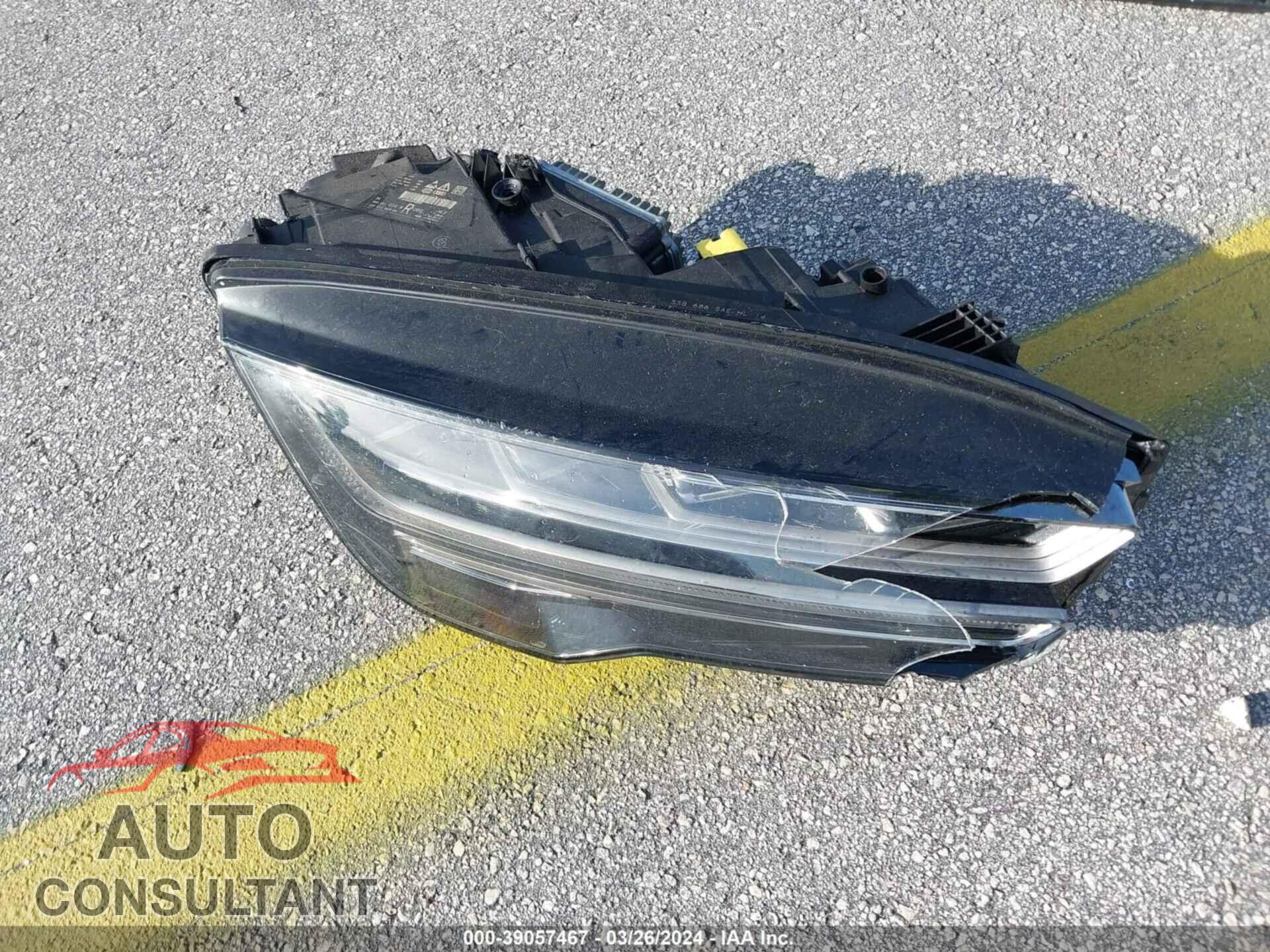 AUDI A7 2017 - WAUW2AFC8HN010301