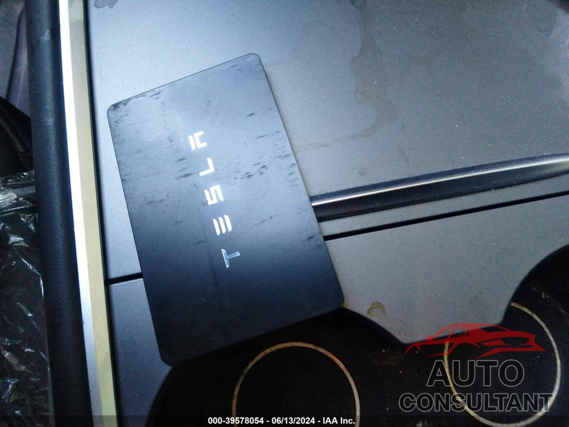 TESLA MODEL 3 2022 - 5YJ3E1EB3NF332778
