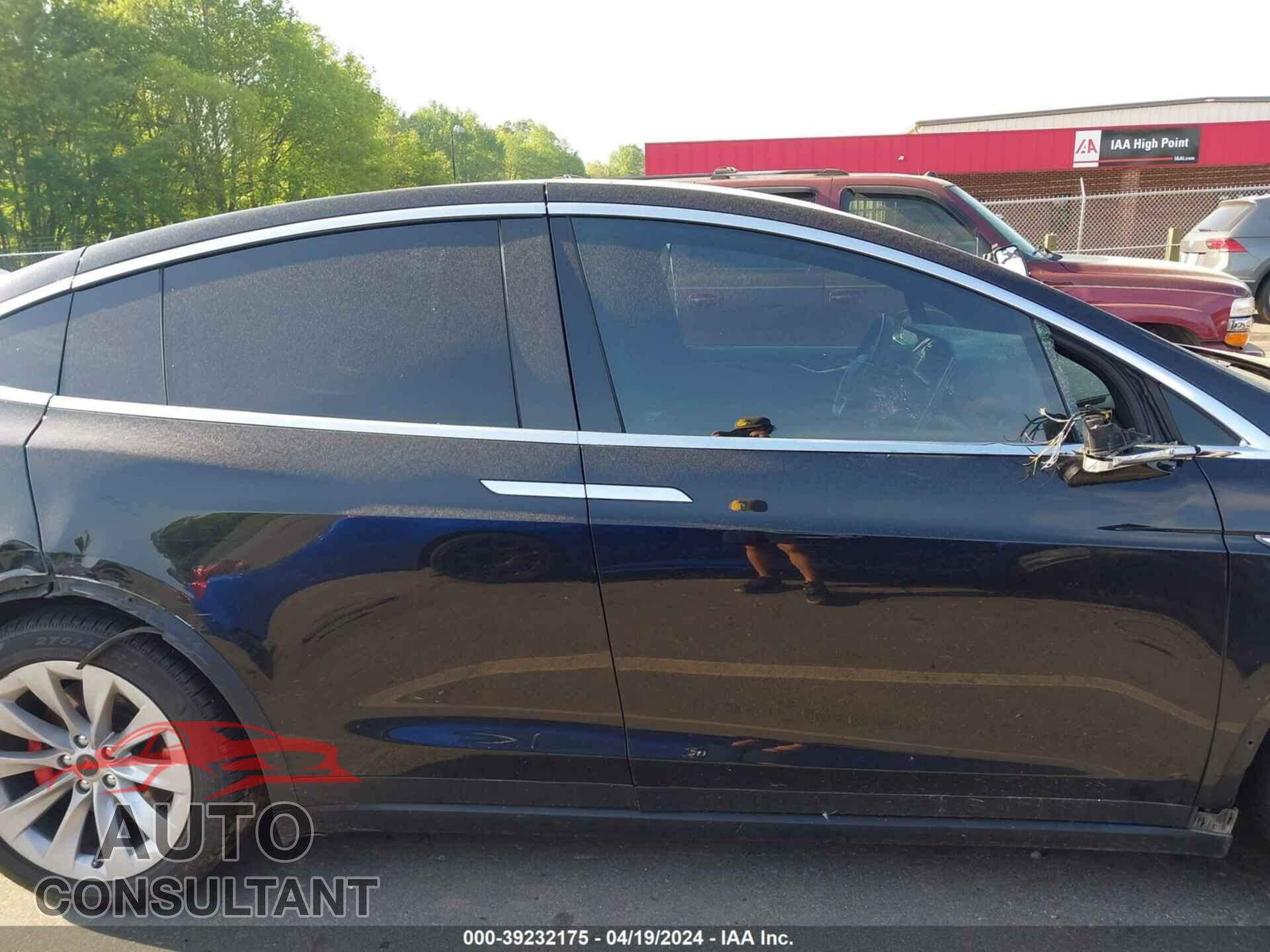 TESLA MODEL X 2016 - 5YJXCBE2XGF015063