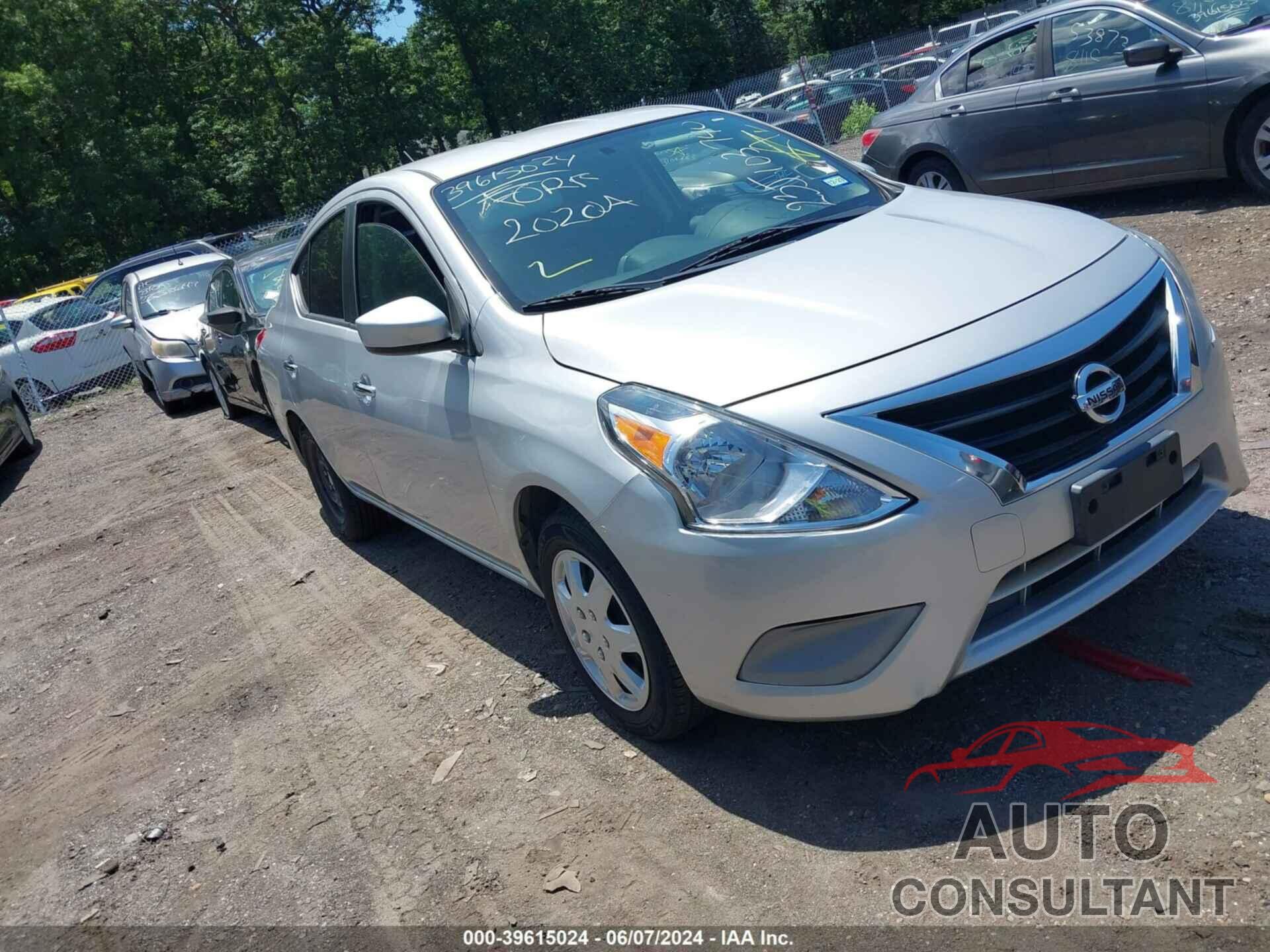 NISSAN VERSA 2019 - 3N1CN7AP4KL867199