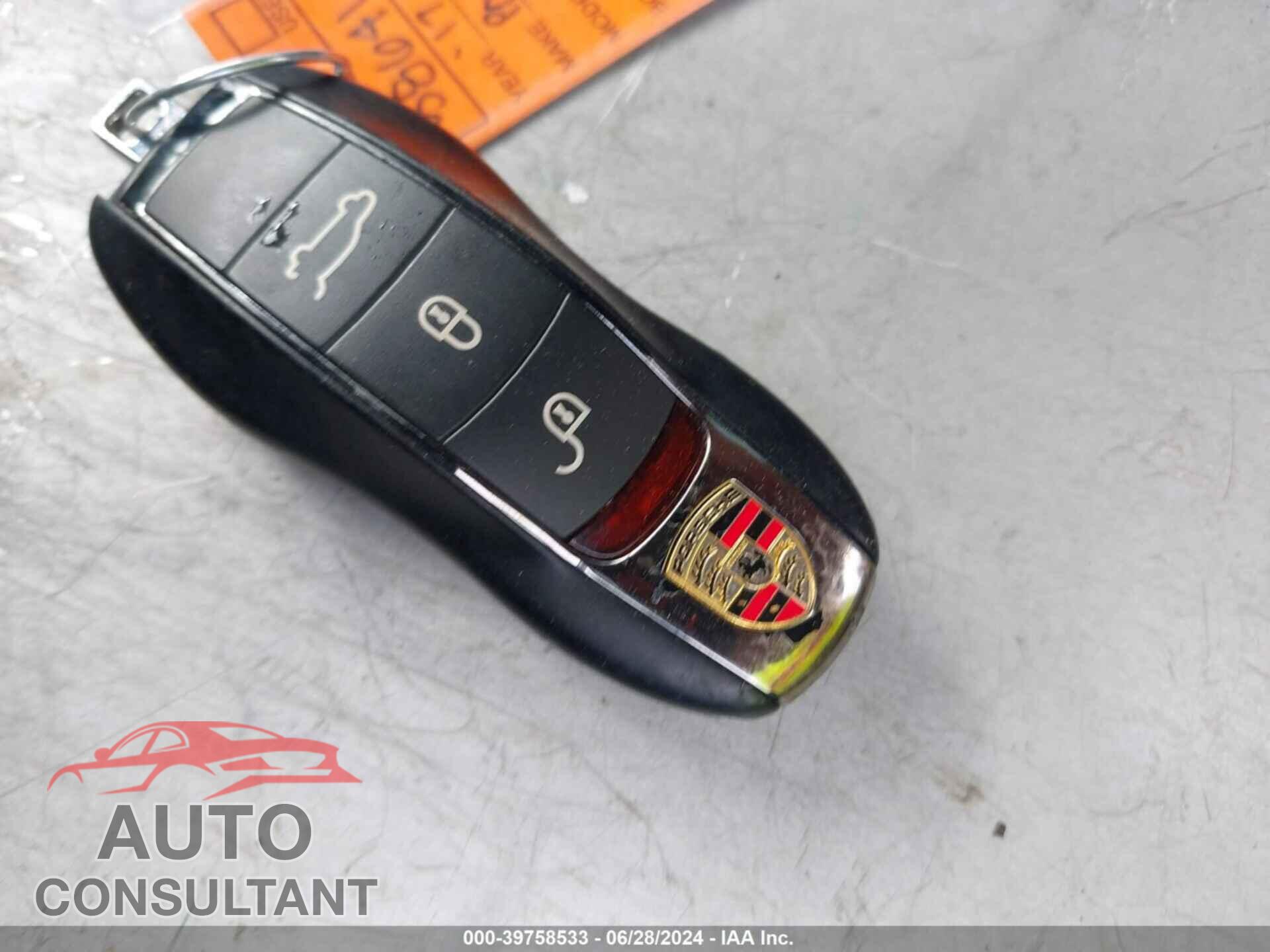 PORSCHE MACAN 2017 - WP1AG2A57HLB52081