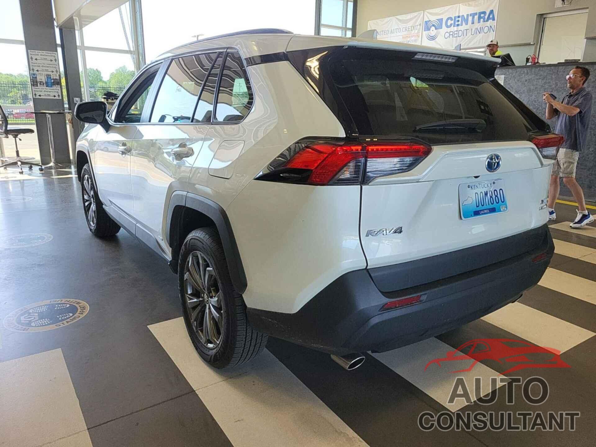 TOYOTA RAV4 2022 - 4T3B6RFV7NU071892
