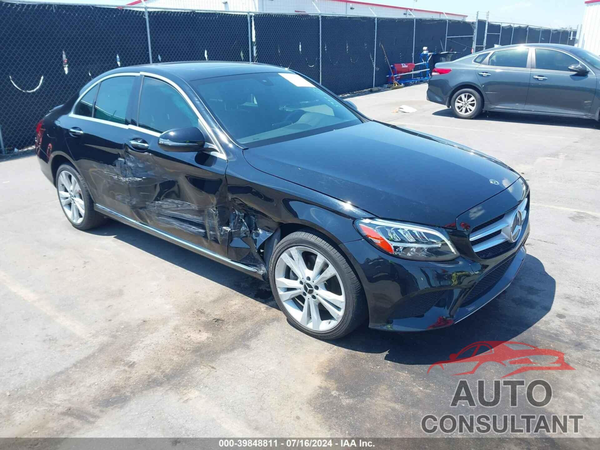 MERCEDES-BENZ C 300 2019 - 55SWF8EB4KU295799