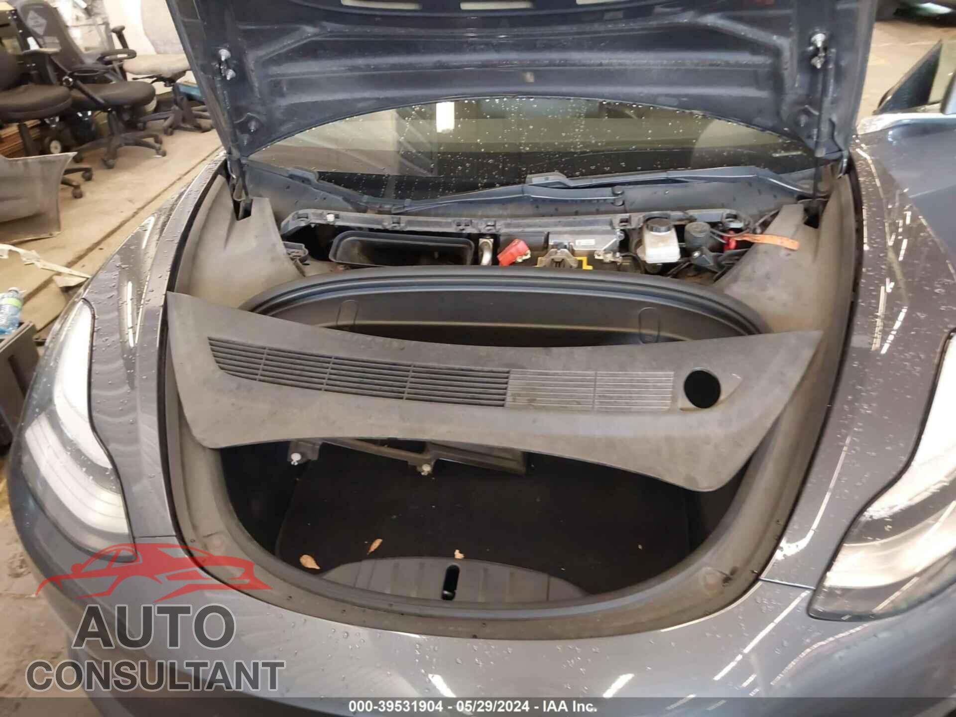 TESLA MODEL 3 2018 - 5YJ3E1EA7JF158909