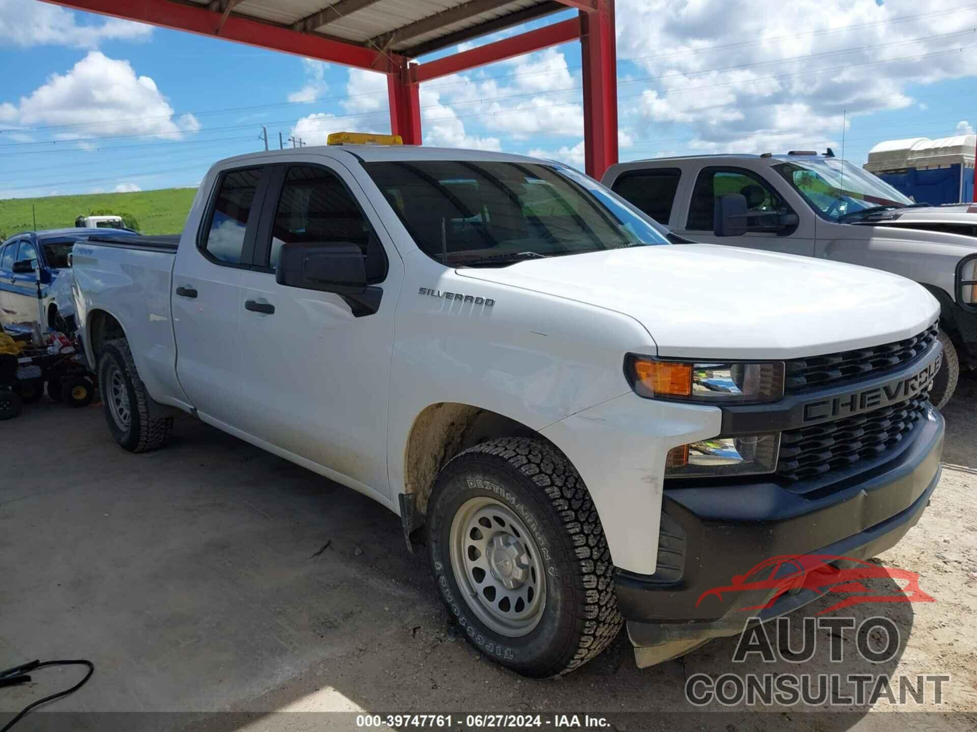 CHEVROLET SILVERADO 1500 2019 - 1GCRYAEF9KZ197798