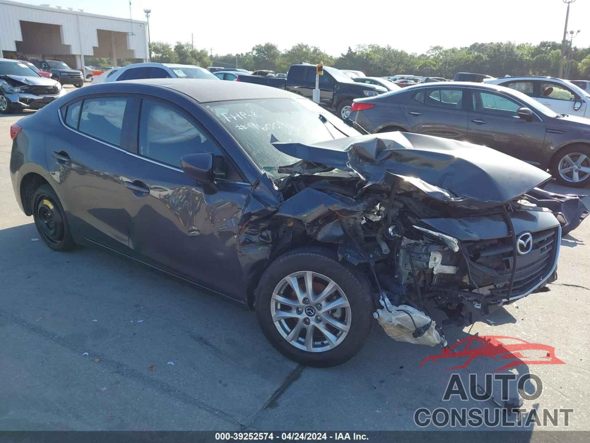 MAZDA MAZDA3 2016 - JM1BM1U72G1302470