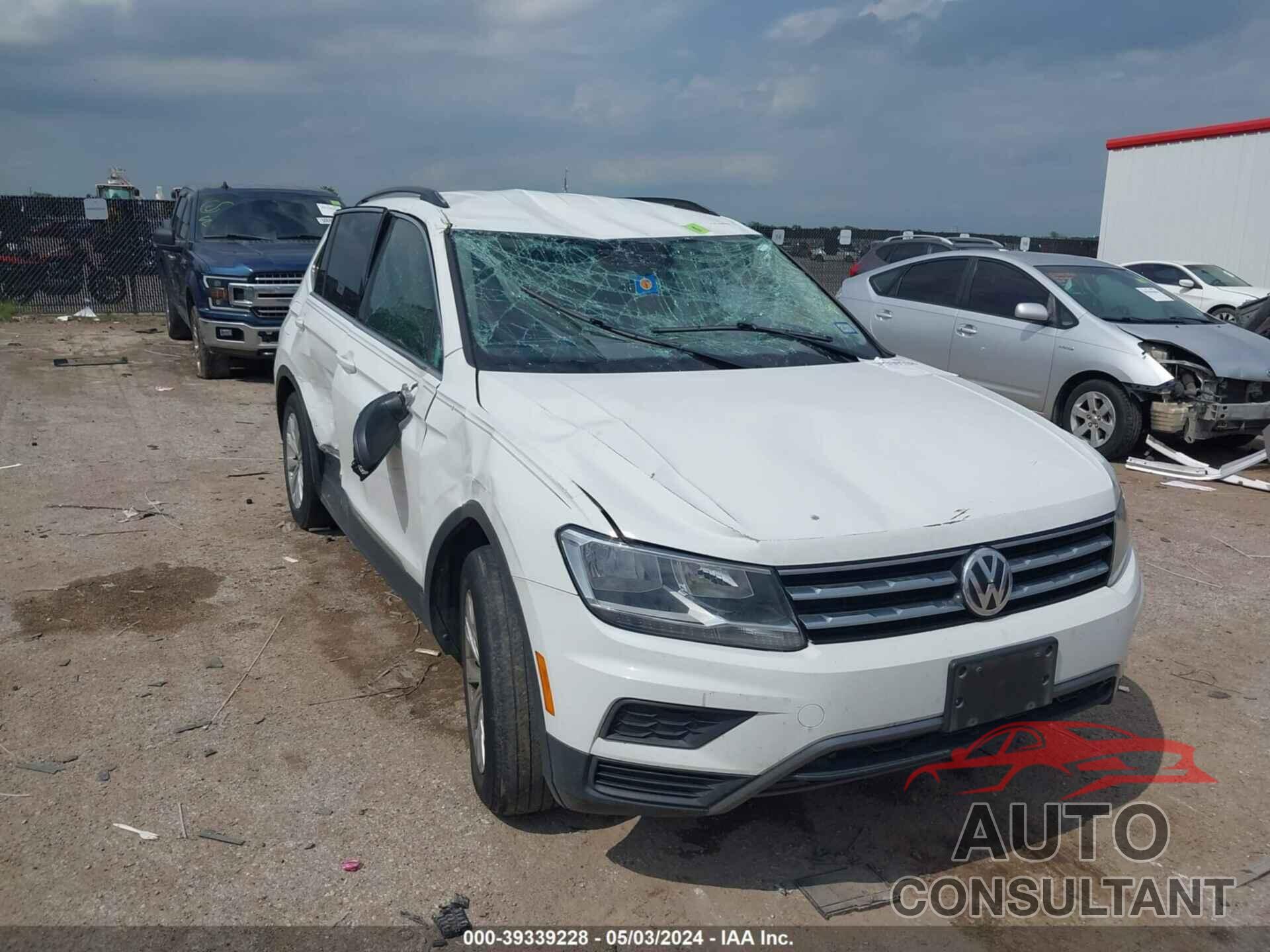 VOLKSWAGEN TIGUAN 2018 - 3VV3B7AX3JM133007