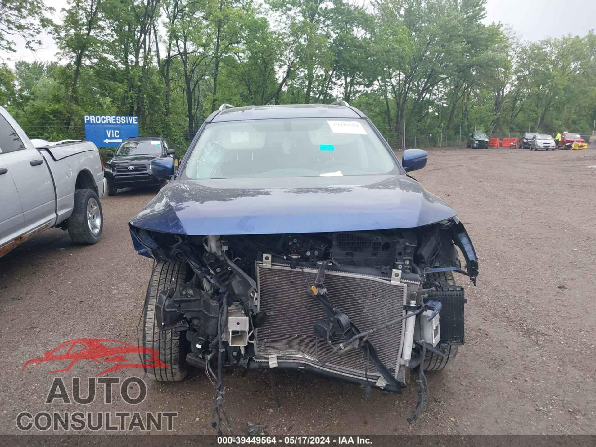 NISSAN PATHFINDER 2019 - 5N1DR2MM0KC643011