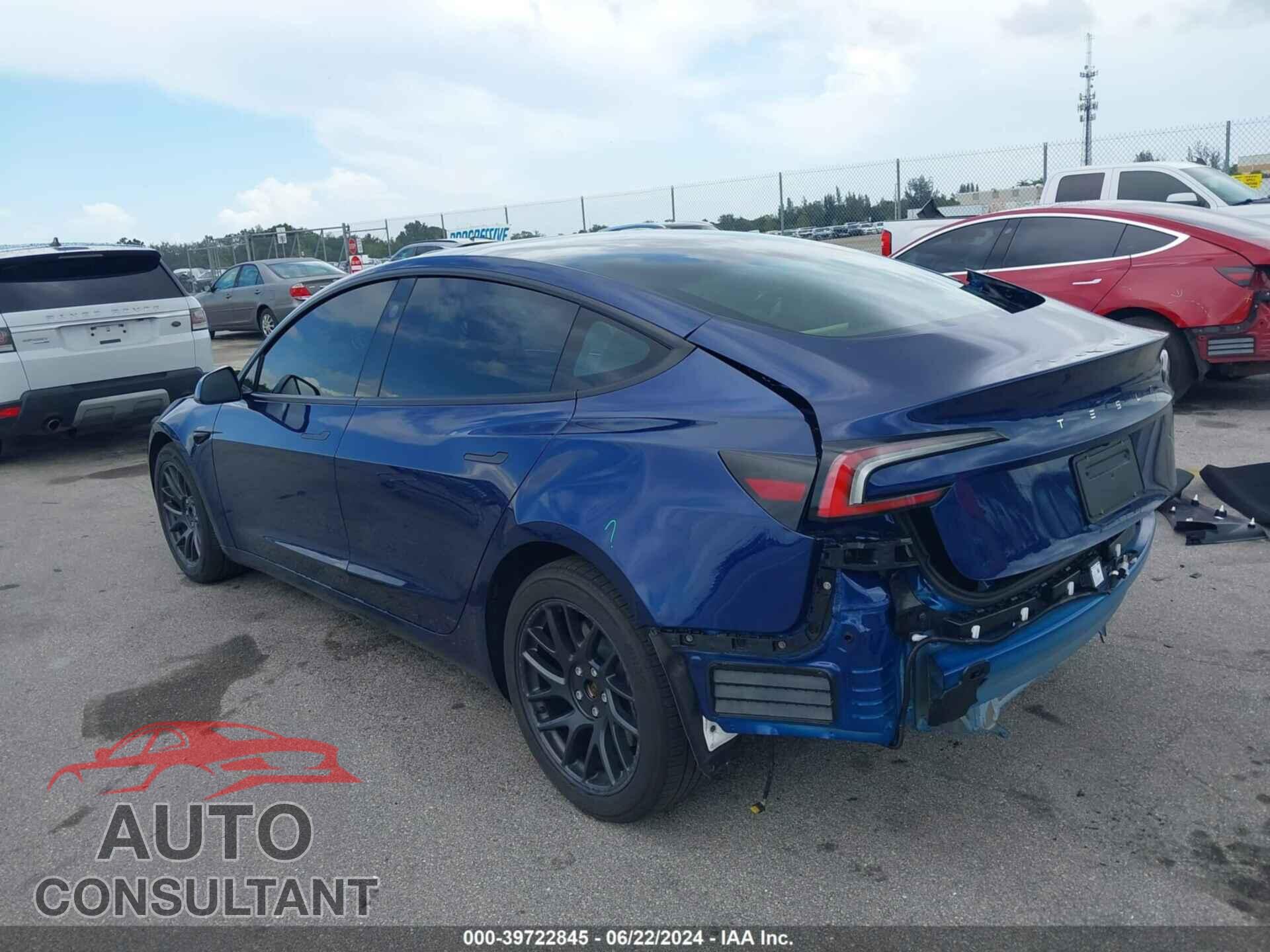 TESLA MODEL 3 2024 - 5YJ3E1EA3RF722244