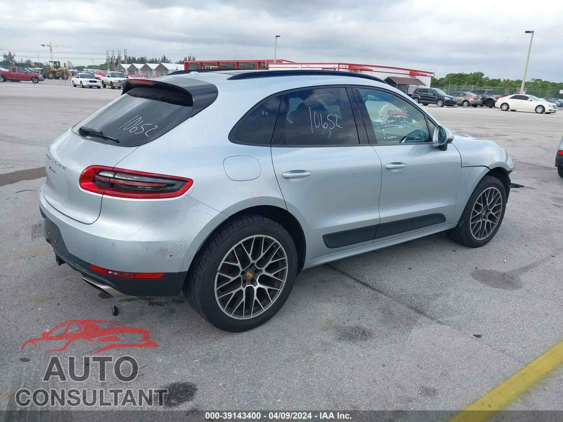 PORSCHE MACAN 2017 - WP1AA2A54HLB08489