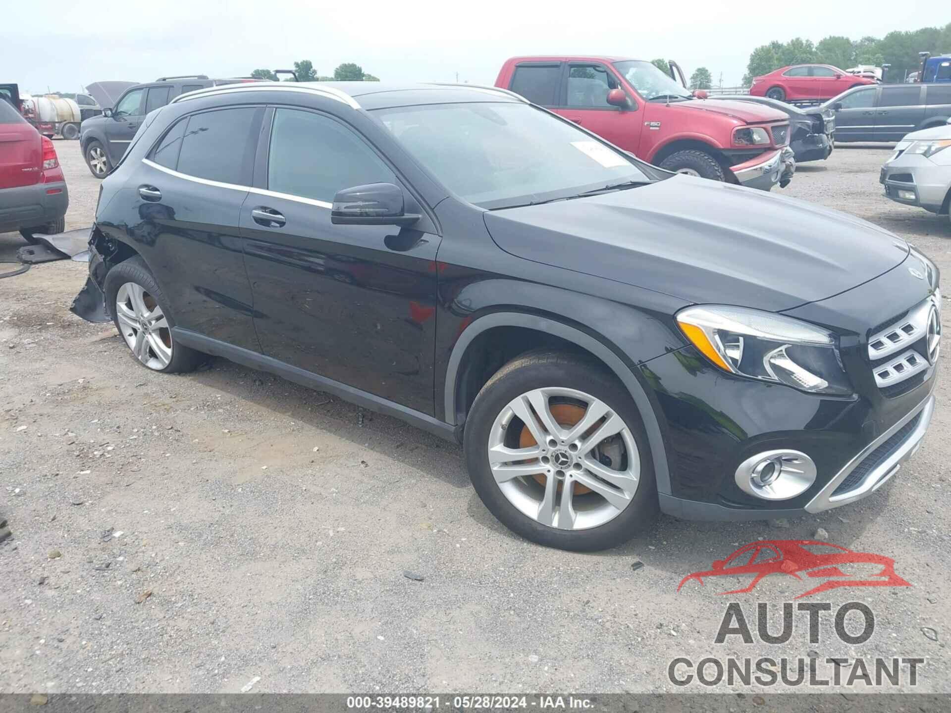 MERCEDES-BENZ GLA 250 2019 - WDCTG4GB4KU020779