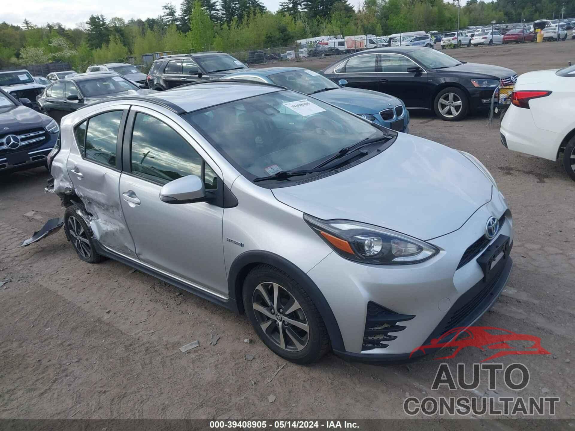 TOYOTA PRIUS C 2018 - JTDKDTB31J1606134