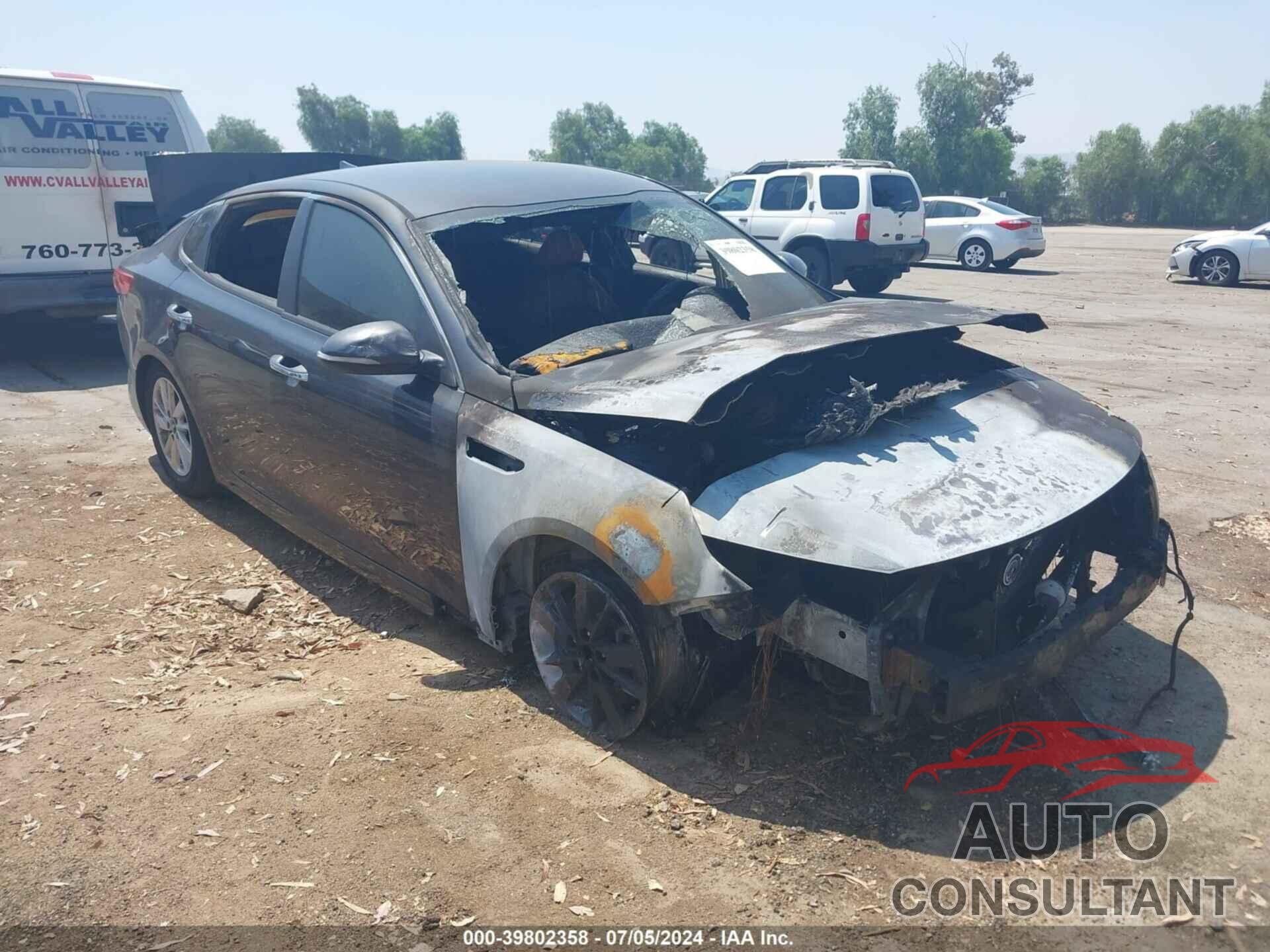 KIA OPTIMA 2018 - KNAGT4L35J5232761