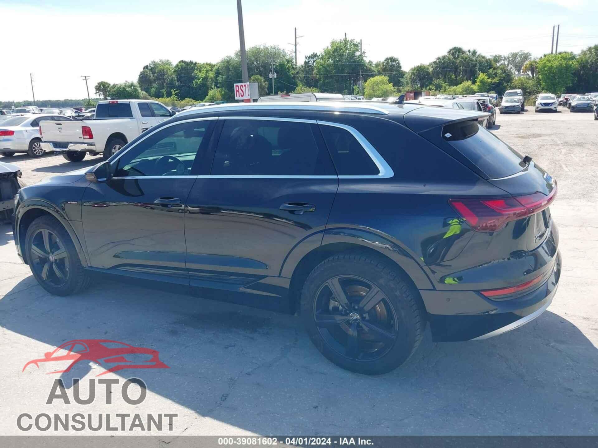 AUDI E-TRON 2019 - WA1LAAGEXKB005306