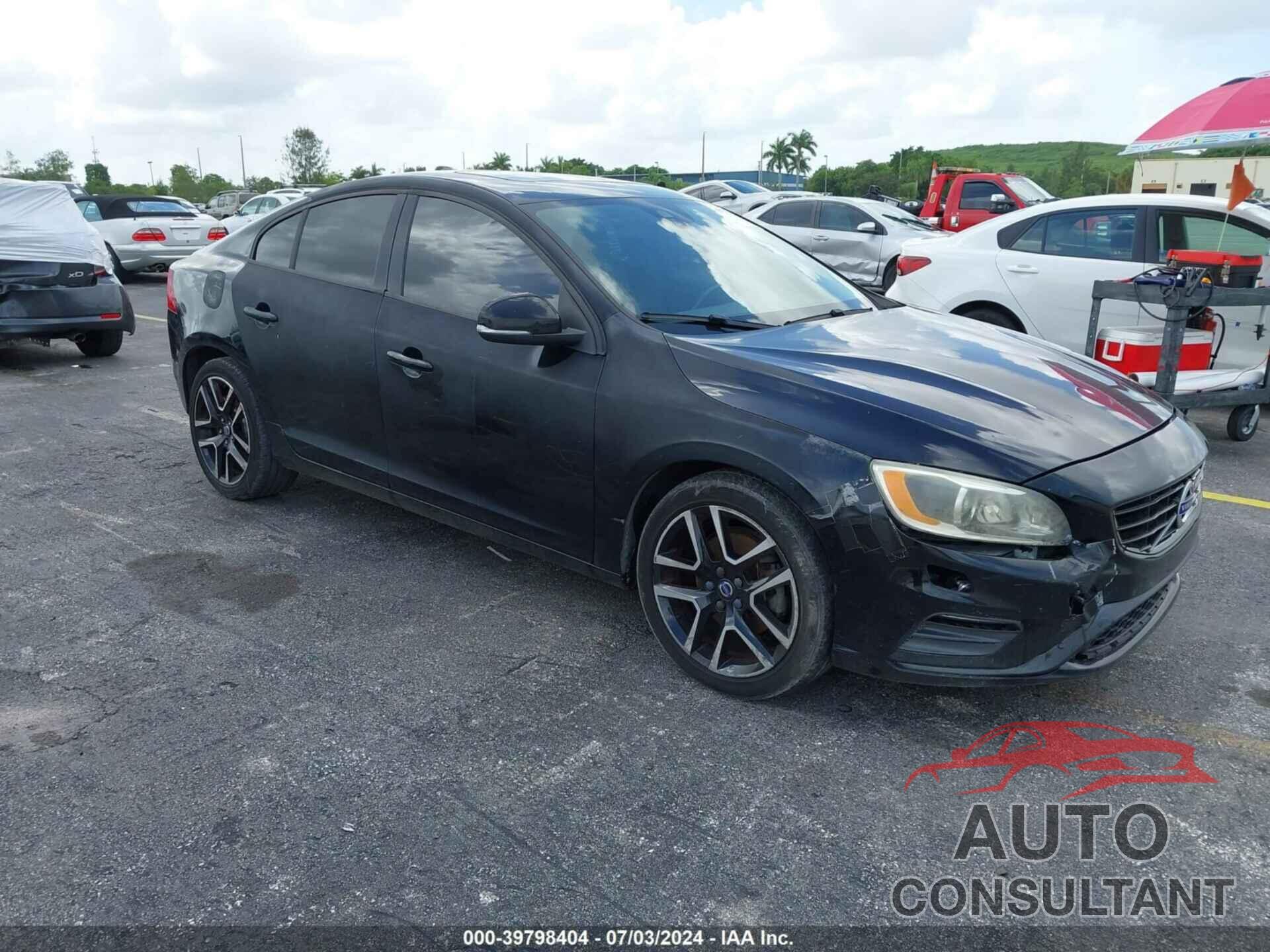 VOLVO S60 2017 - YV126MFL3H2420815