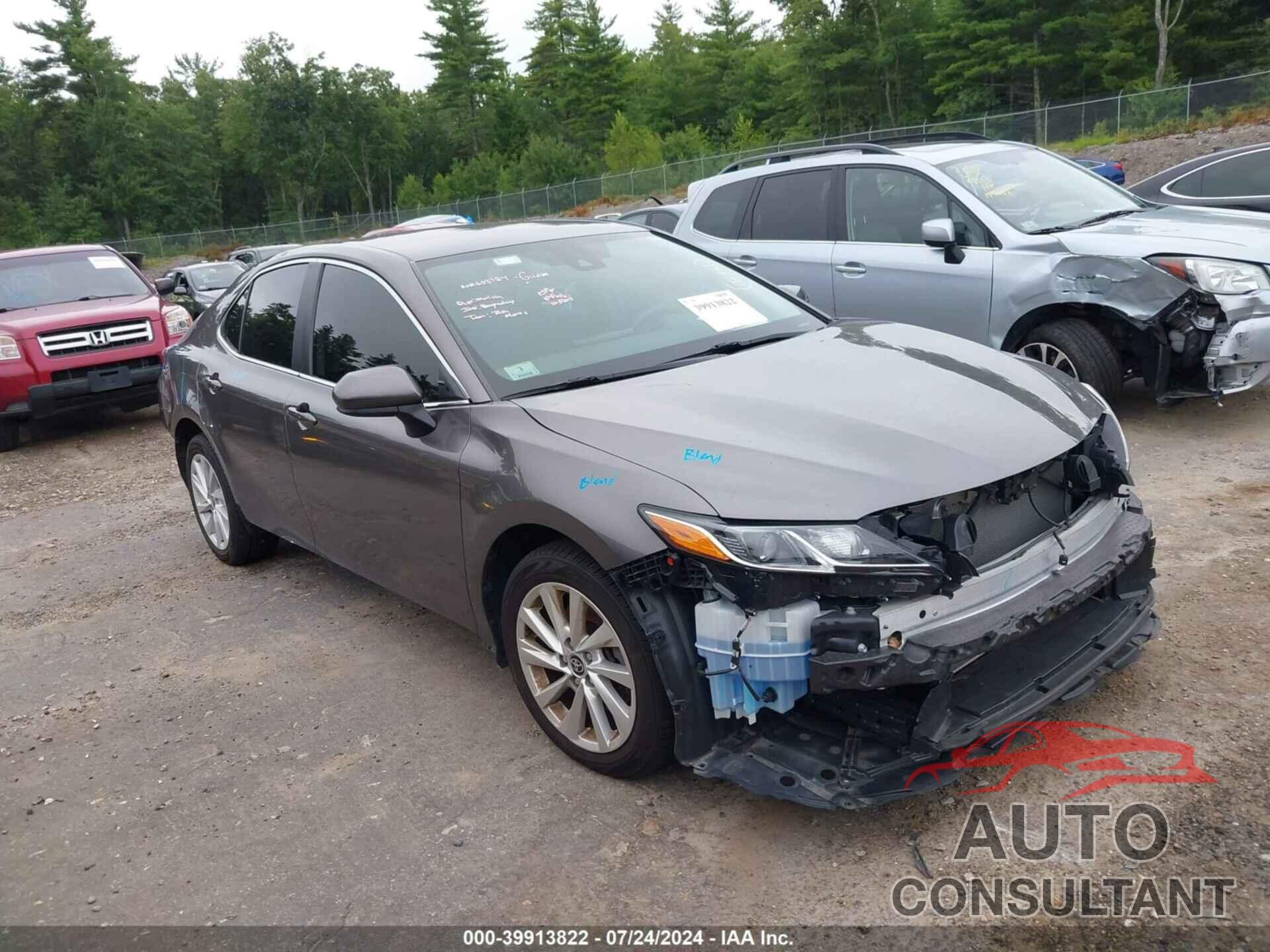 TOYOTA CAMRY 2022 - 4T1C11BK1NU058354