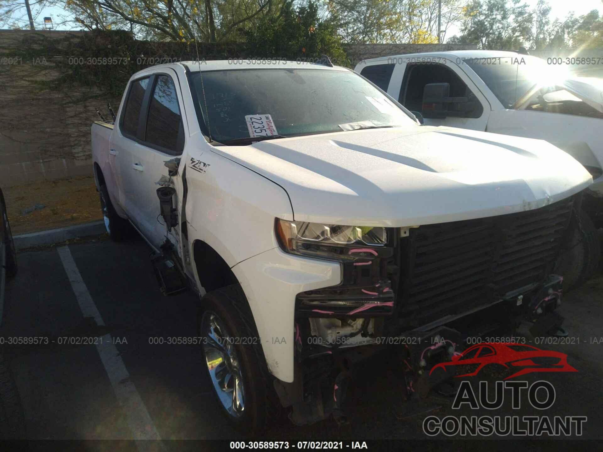 CHEVROLET SILVERADO 1500 2020 - 1GCUYEED4LZ178223