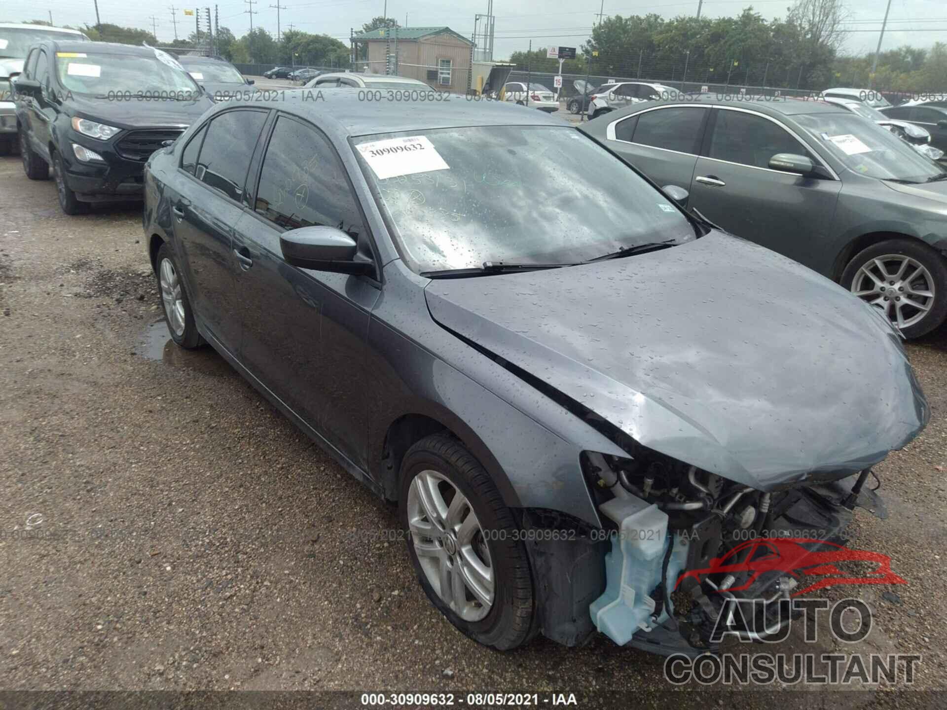 VOLKSWAGEN JETTA 2018 - 3VW2B7AJXJM260985