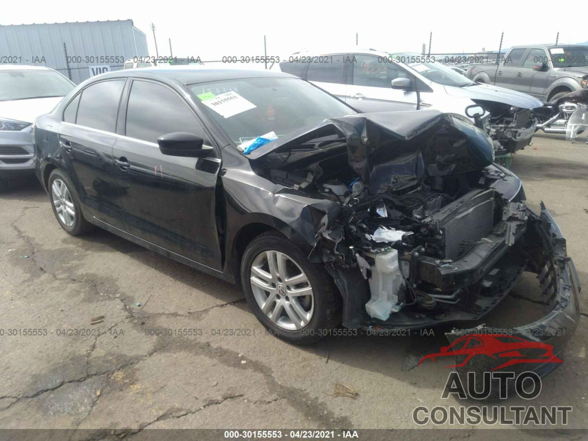 VOLKSWAGEN JETTA 2017 - 3VW2B7AJXHM372681