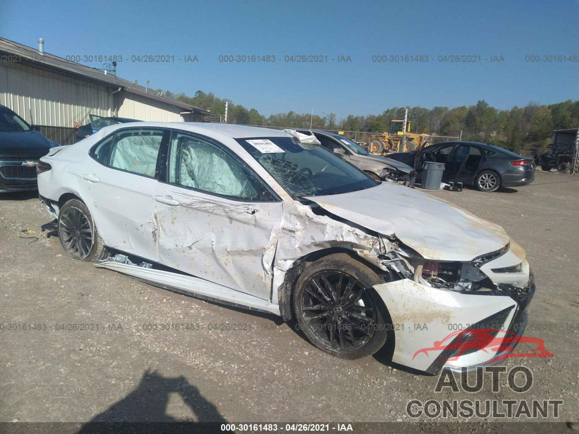 TOYOTA CAMRY 2021 - 4T1K31AK5MU551508