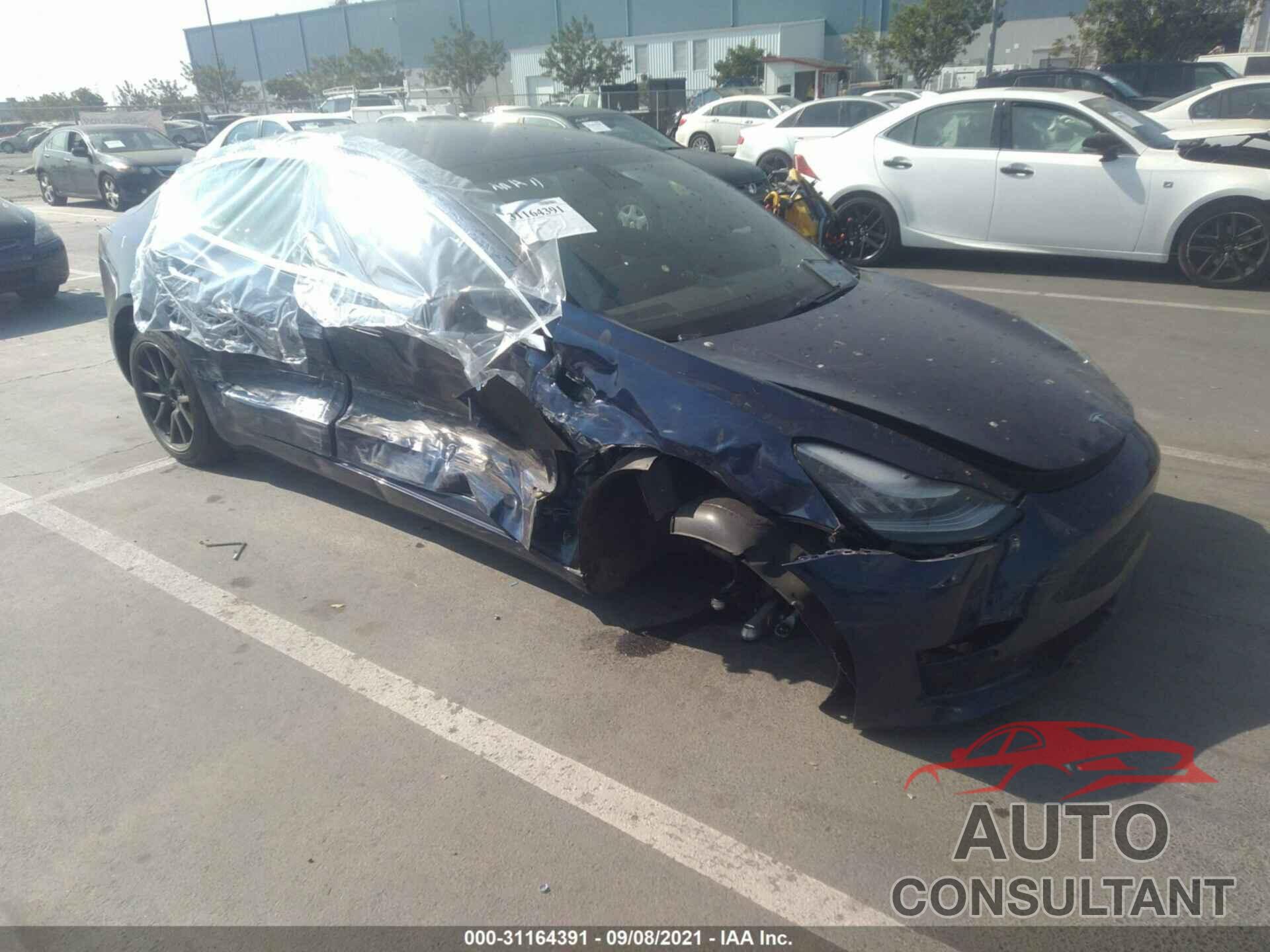 TESLA MODEL 3 2019 - 5YJ3E1EA5KF402865