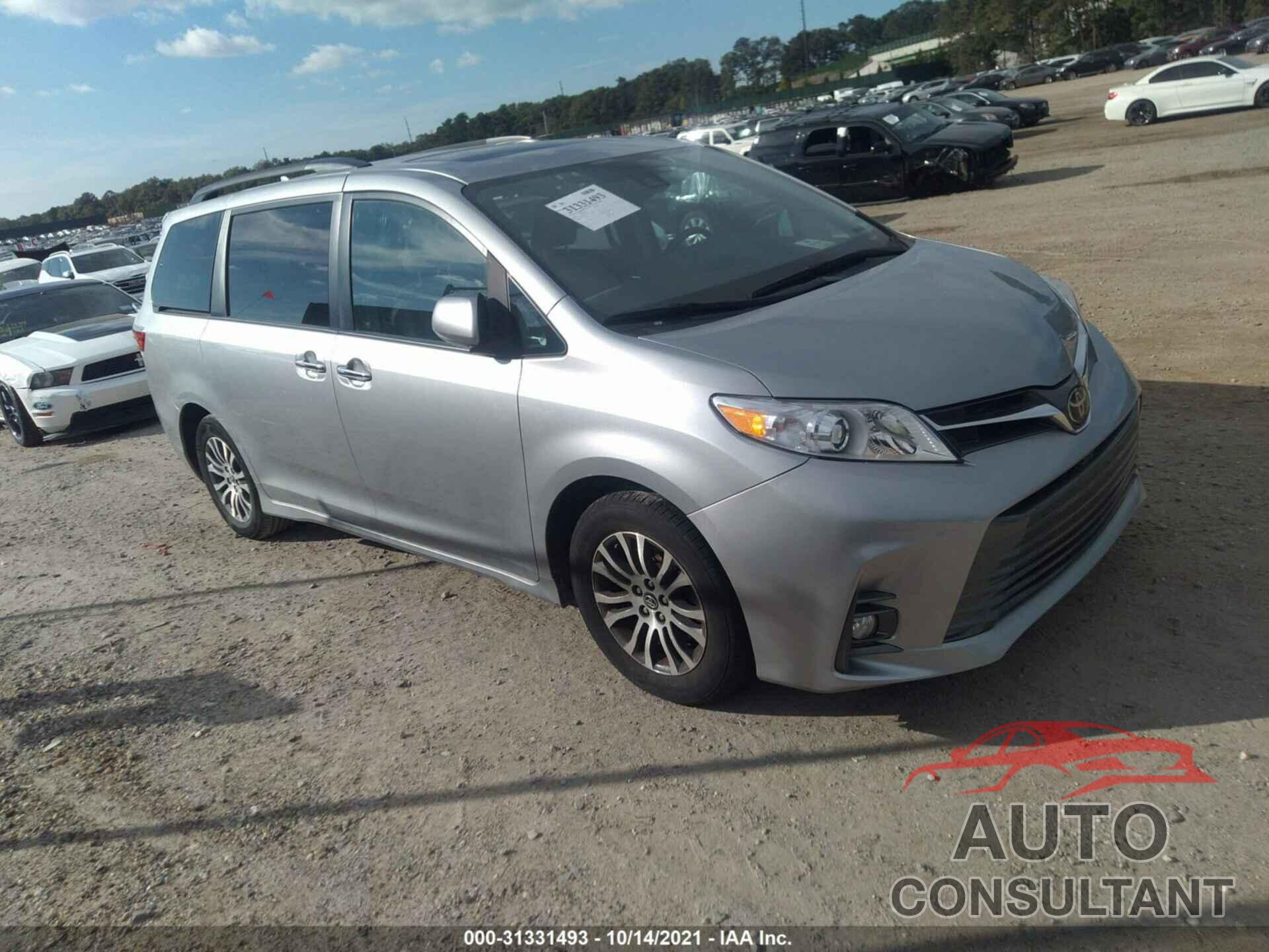 TOYOTA SIENNA 2018 - 5TDYZ3DC3JS953072