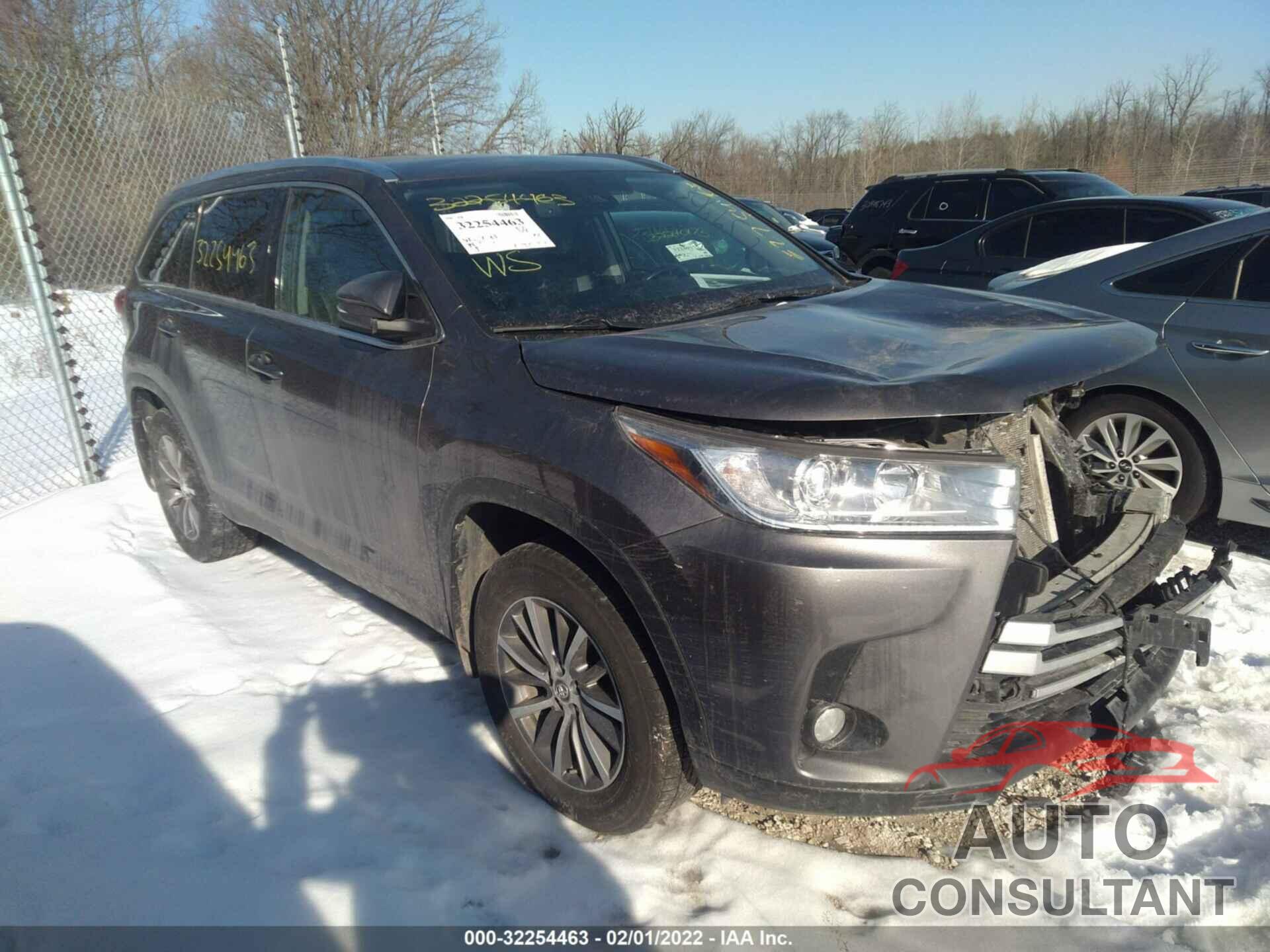 TOYOTA HIGHLANDER 2019 - 5TDJZRFH1KS574084