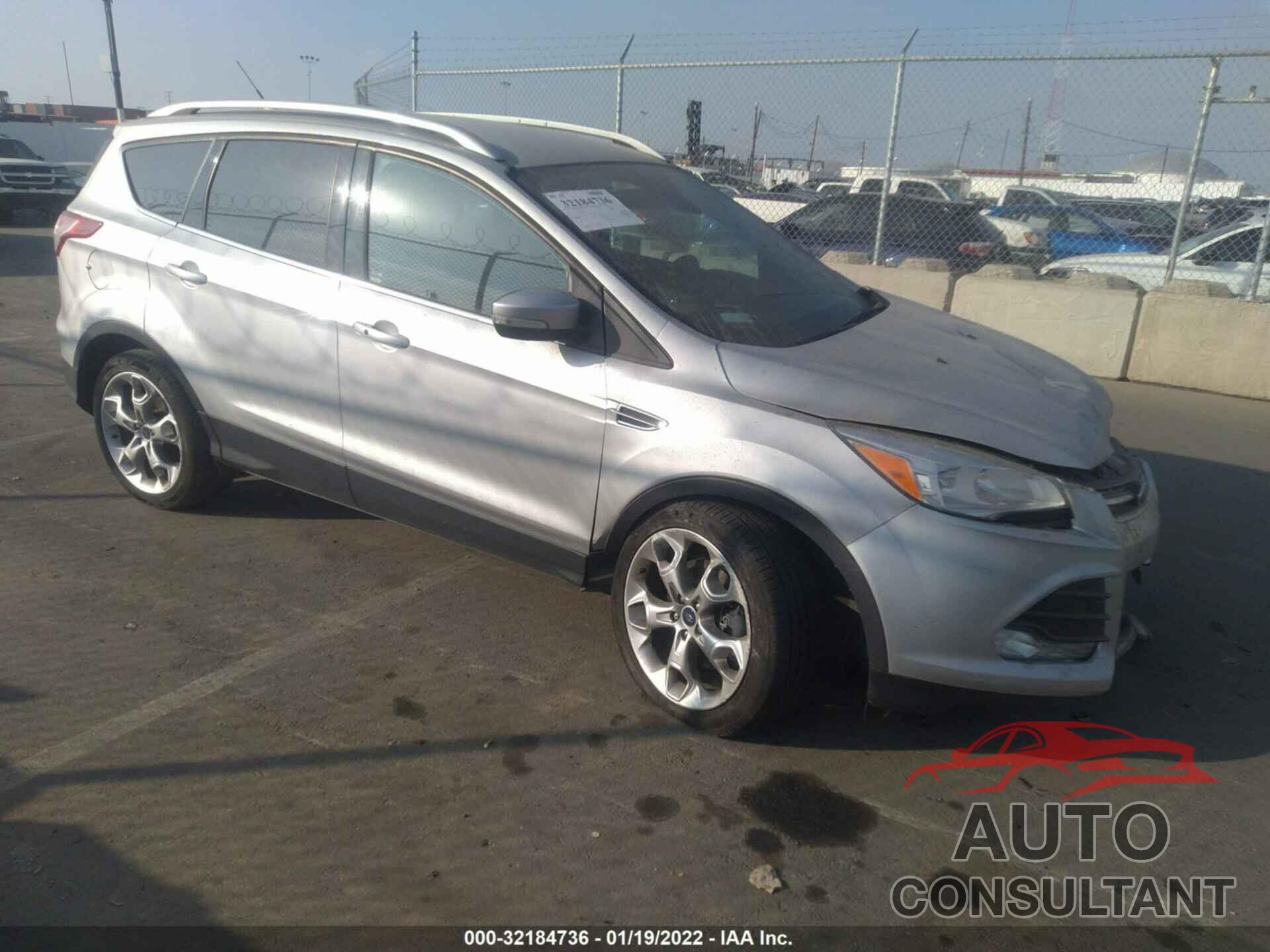 FORD ESCAPE 2016 - 1FMCU0J95GUB38565