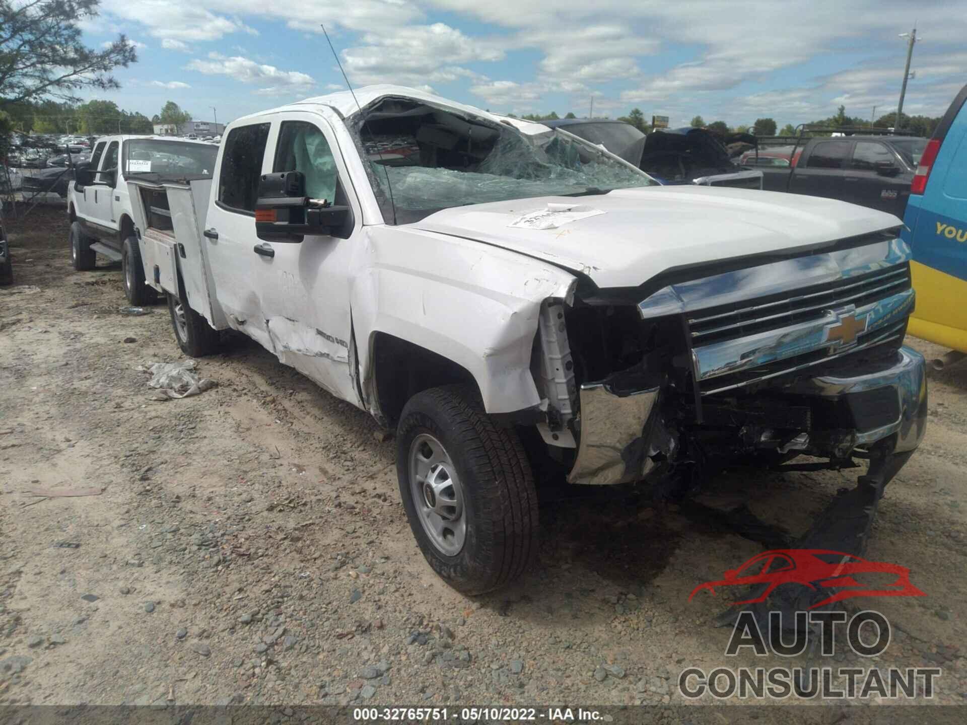 CHEVROLET SILVERADO 2500HD 2018 - 1GB1KUEG4JF197334