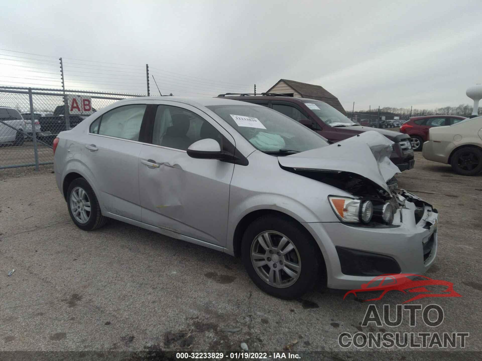 CHEVROLET SONIC 2016 - 1G1JC5SH8G4126081