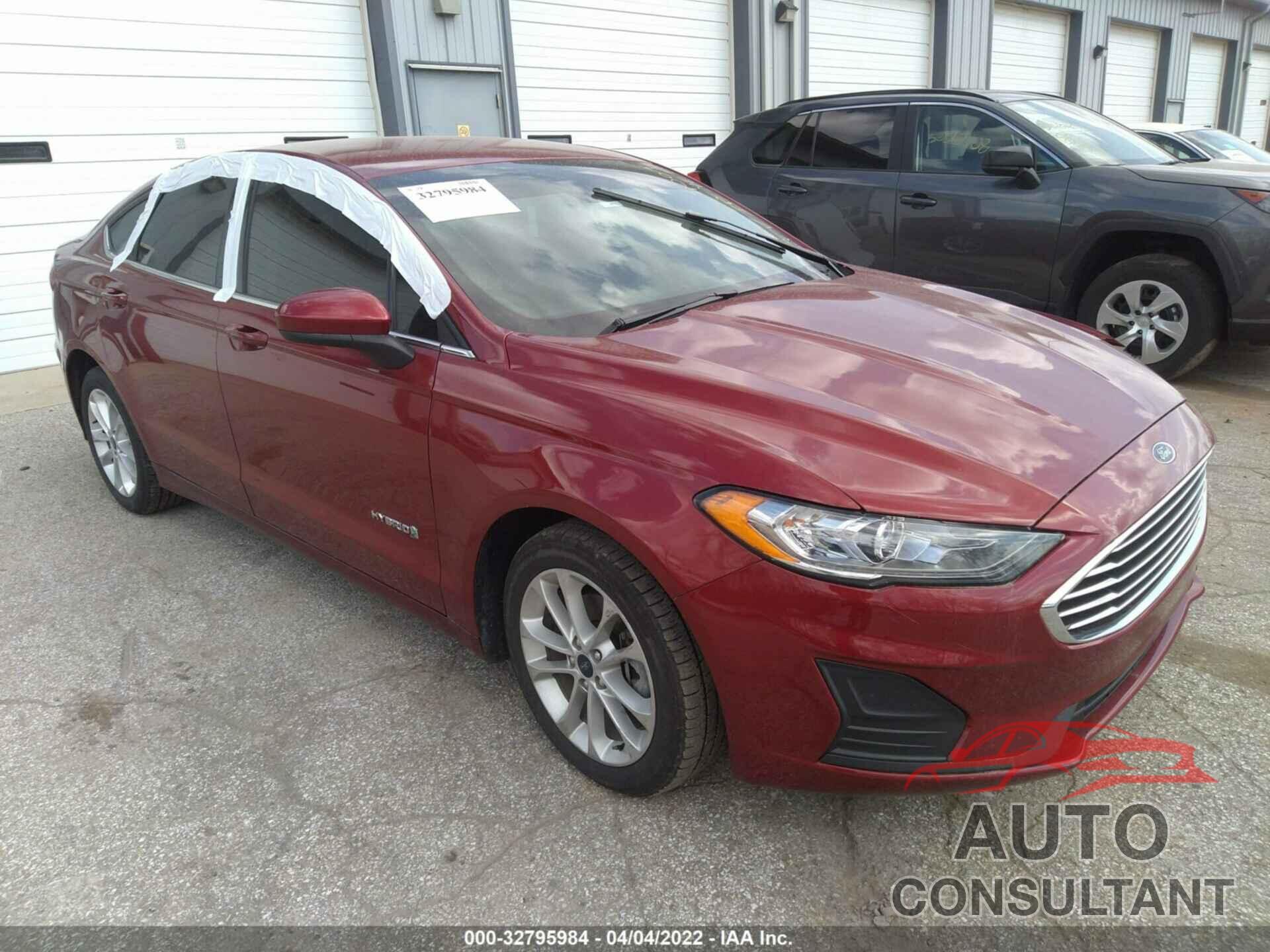 FORD FUSION HYBRID 2019 - 3FA6P0LU0KR225029