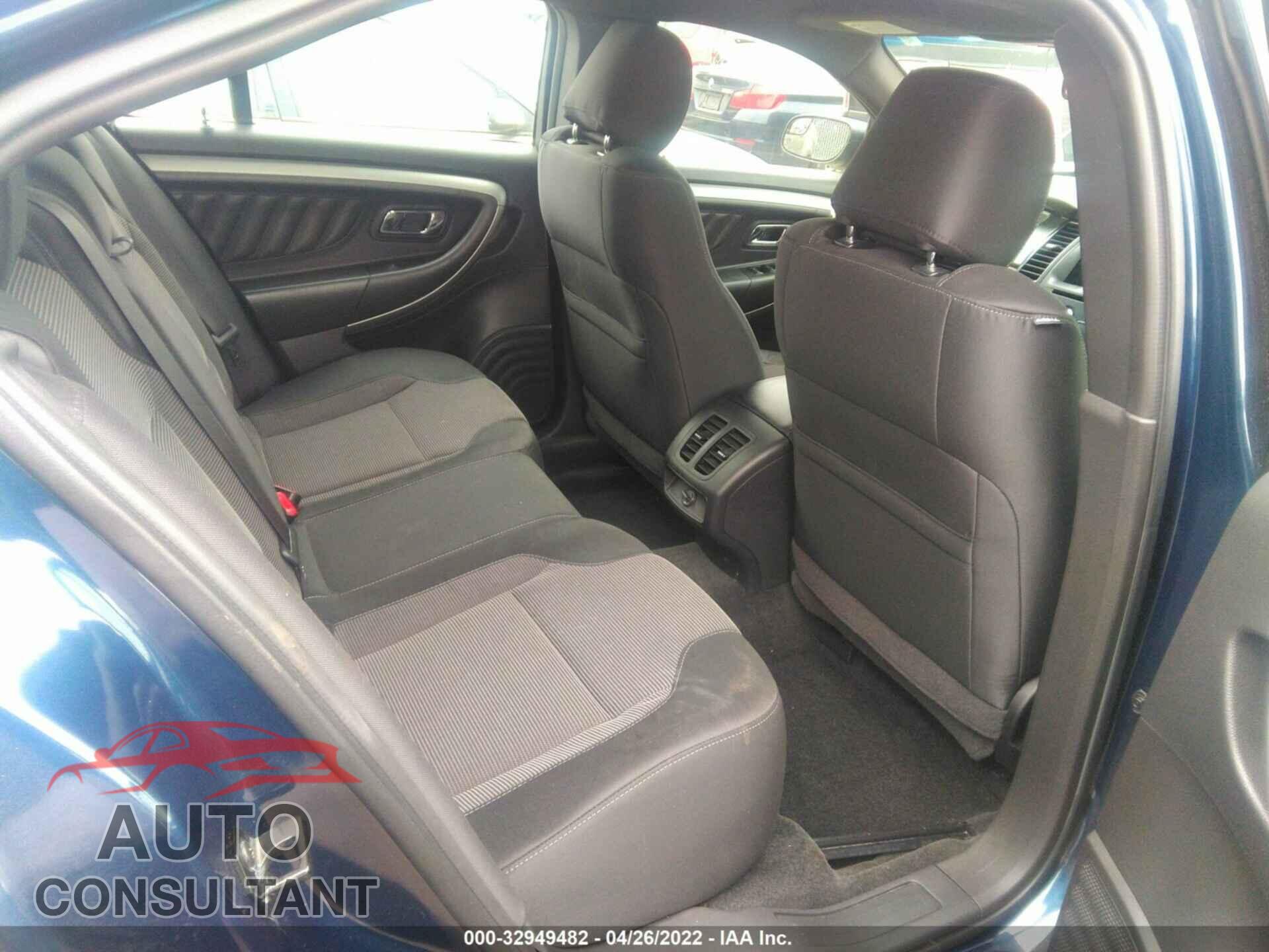 FORD TAURUS 2017 - 1FAHP2E88HG122381