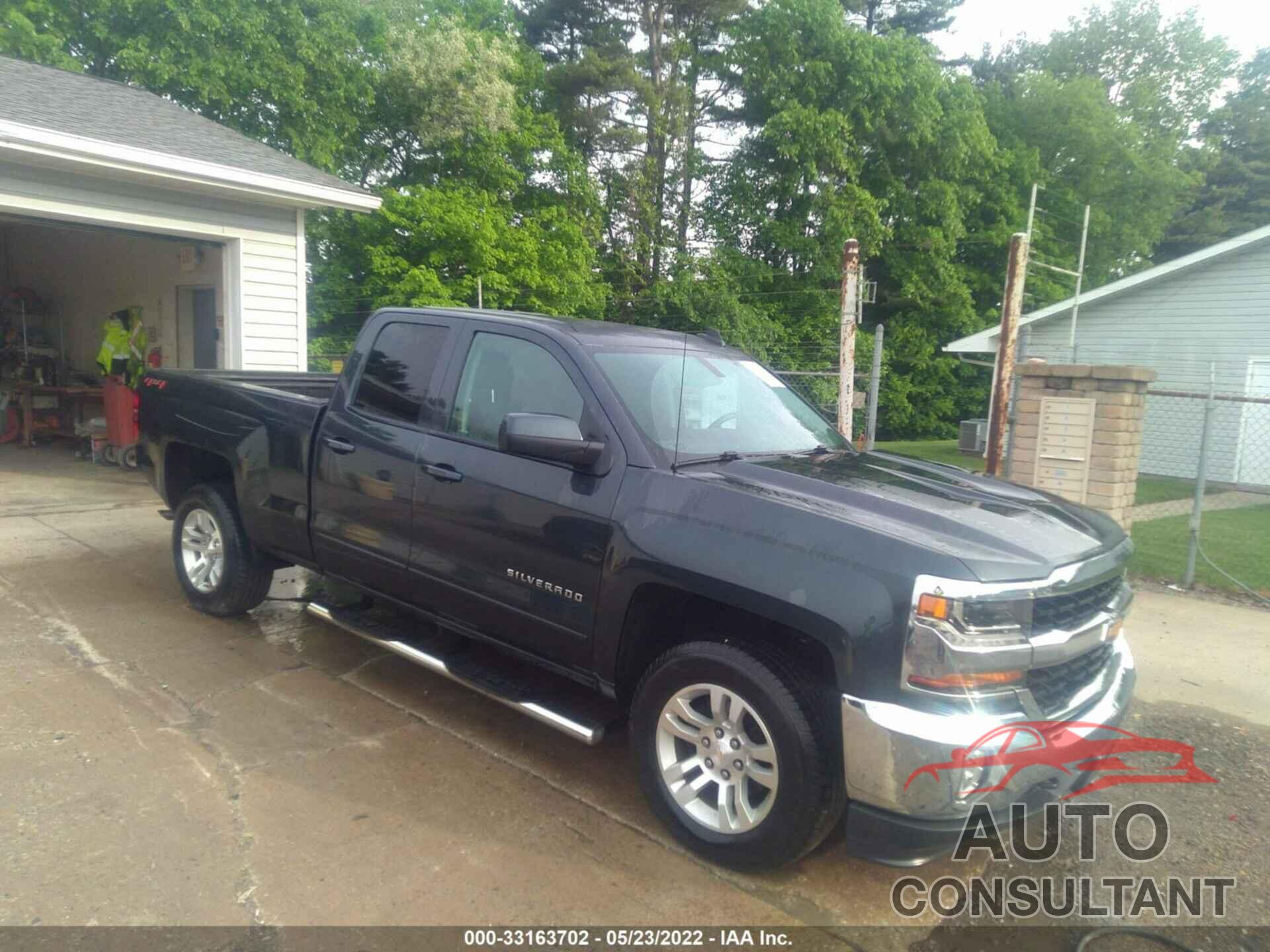 CHEVROLET SILVERADO 1500 2018 - 1GCVKREC3JZ102123