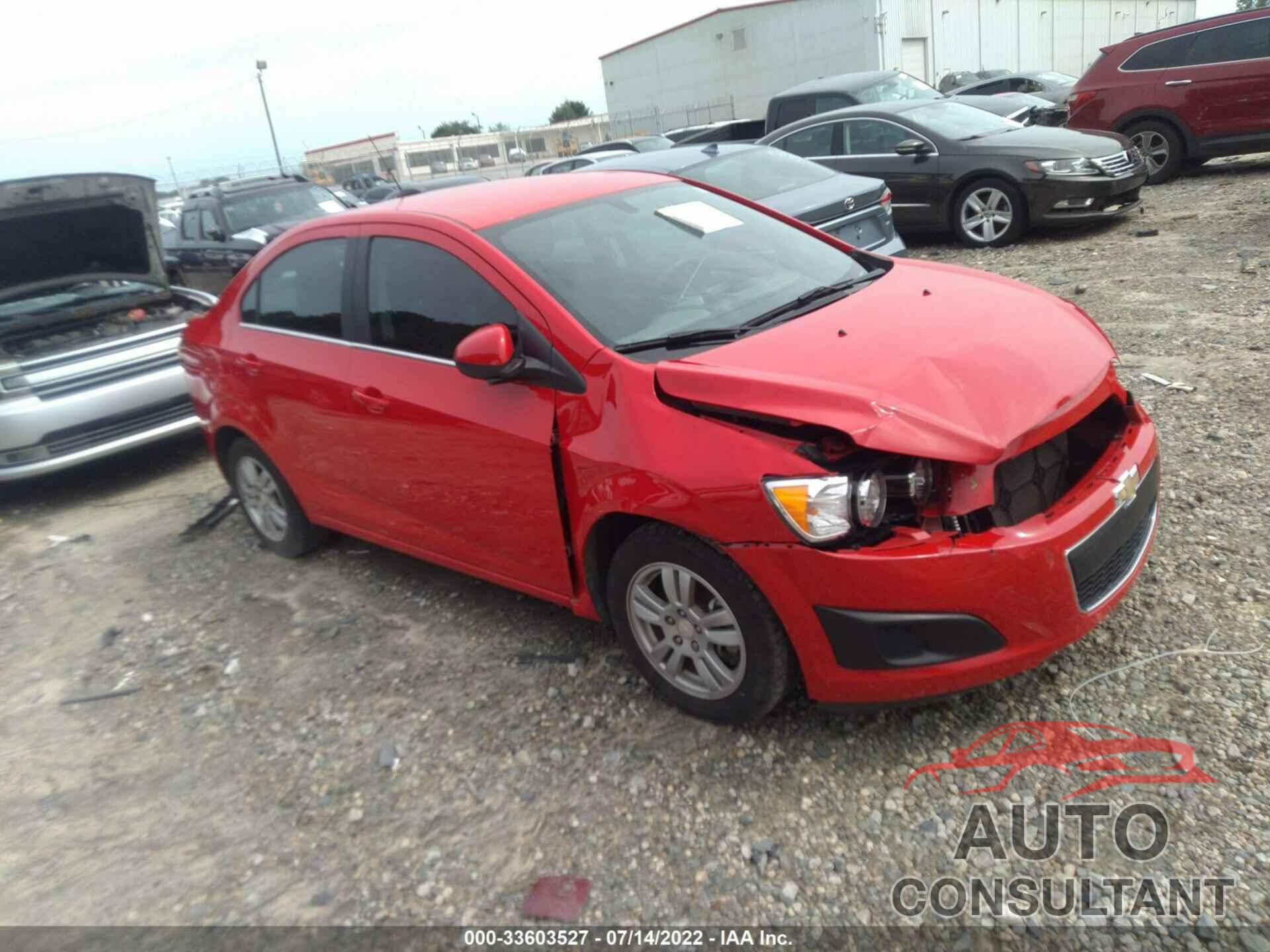 CHEVROLET SONIC 2016 - 1G1JC5SH1G4156099