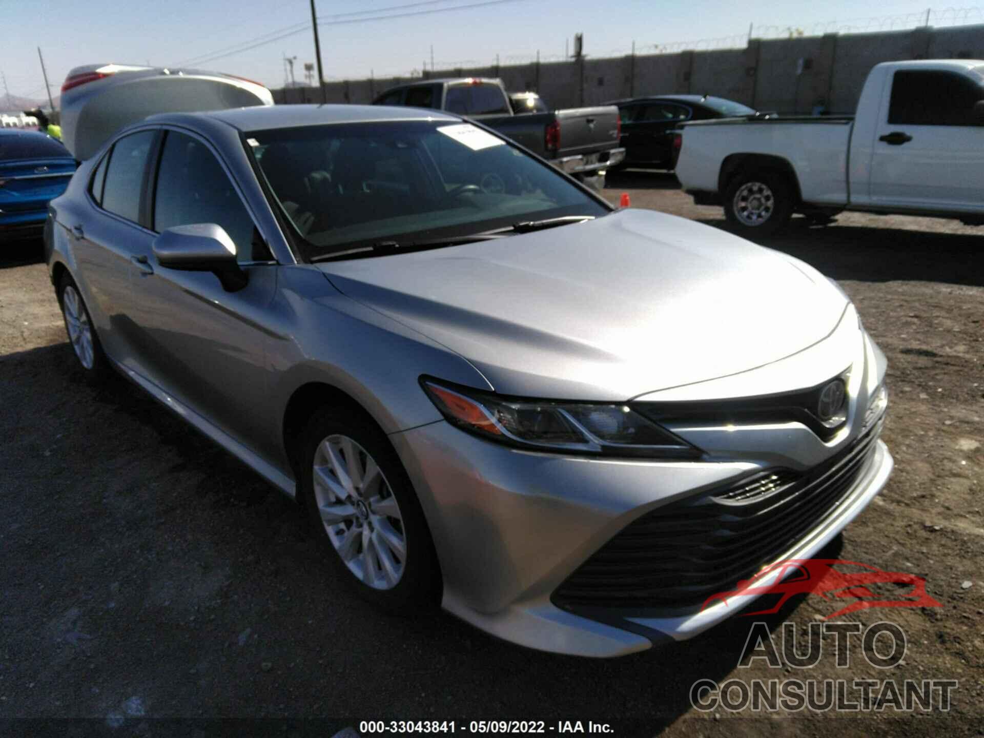 TOYOTA CAMRY 2018 - 4T1B11HK7JU635496