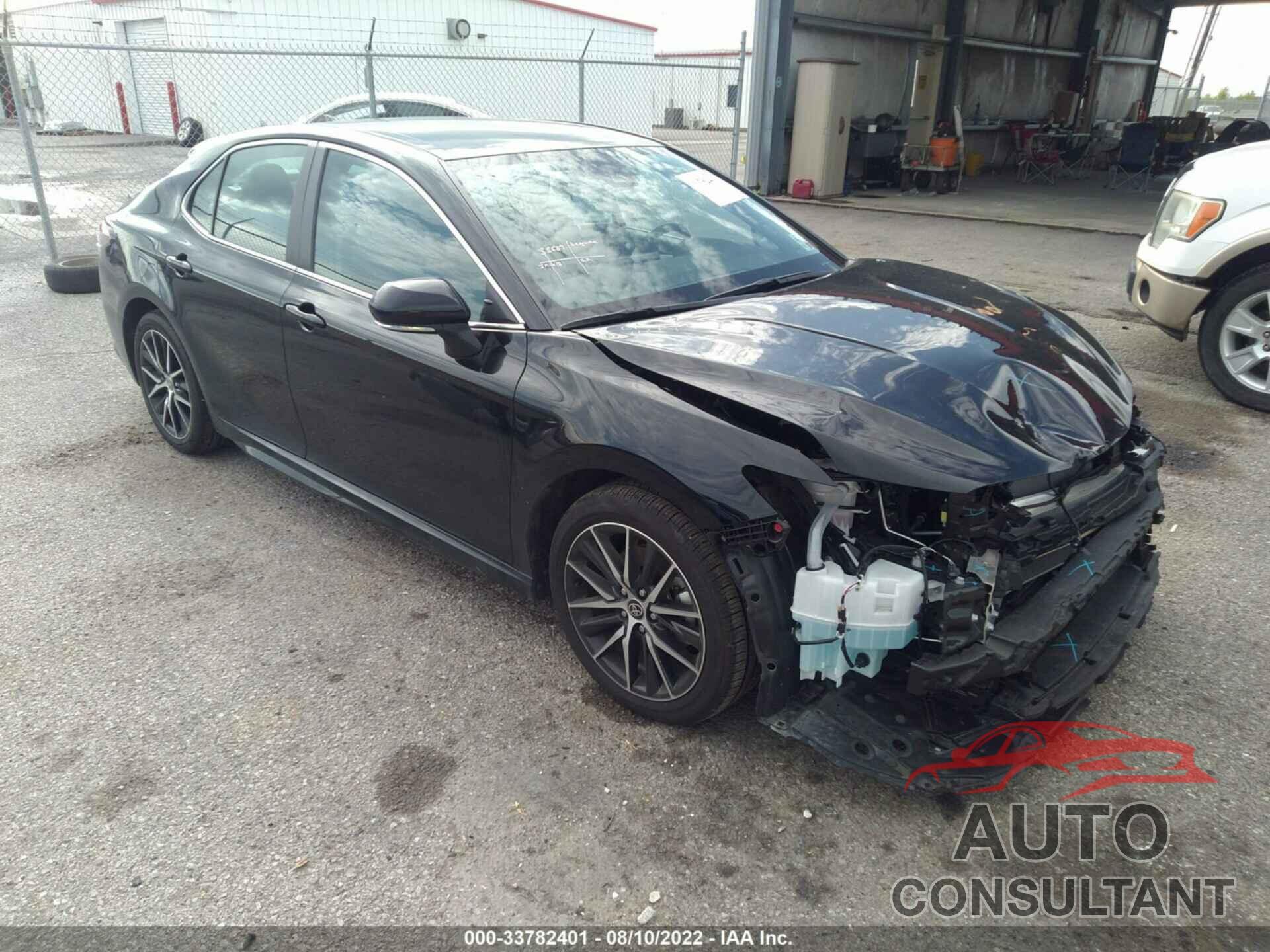 TOYOTA CAMRY 2022 - 4T1G11AK0NU626953