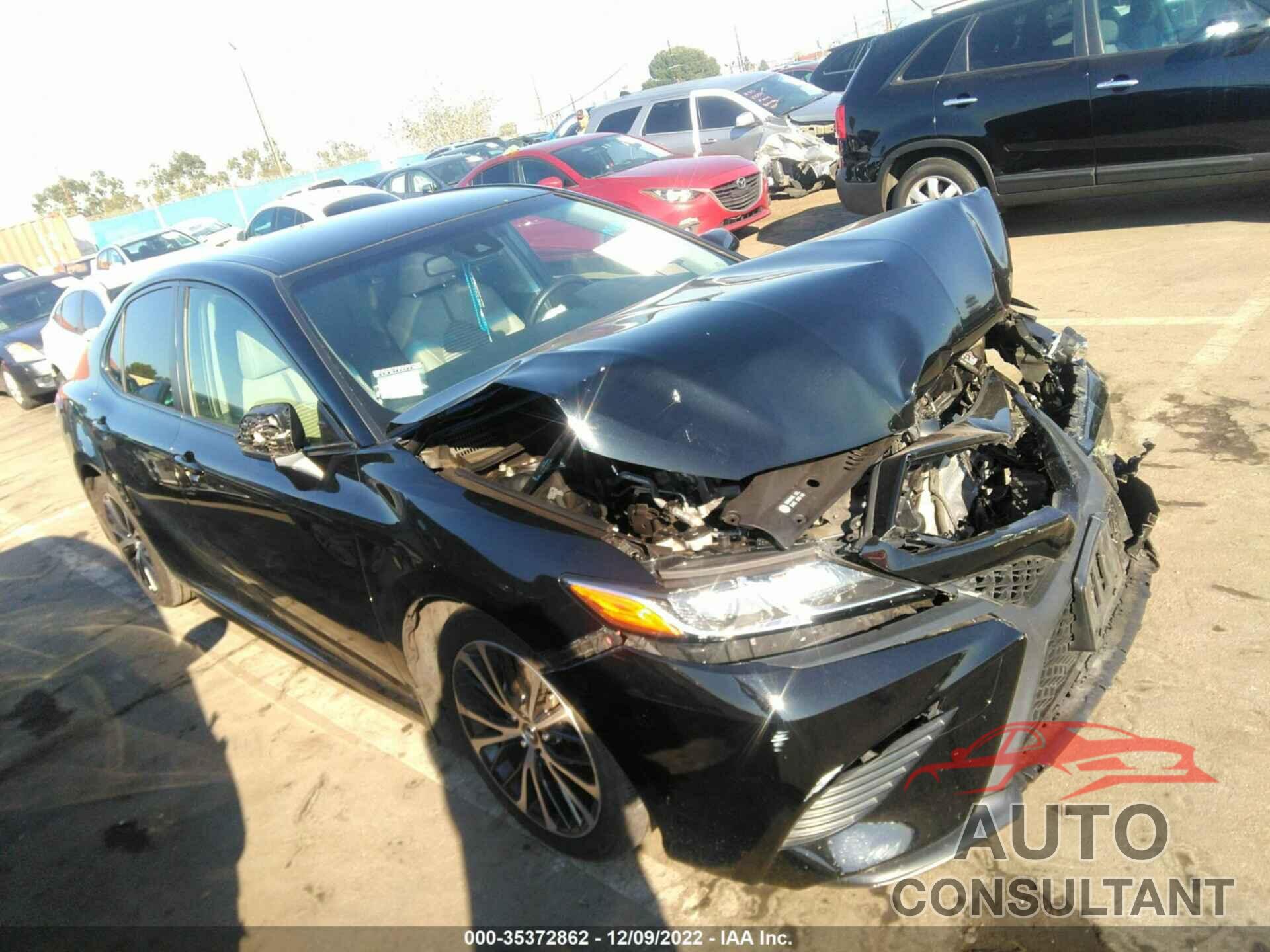 TOYOTA CAMRY 2018 - JTNB11HK5J3069523