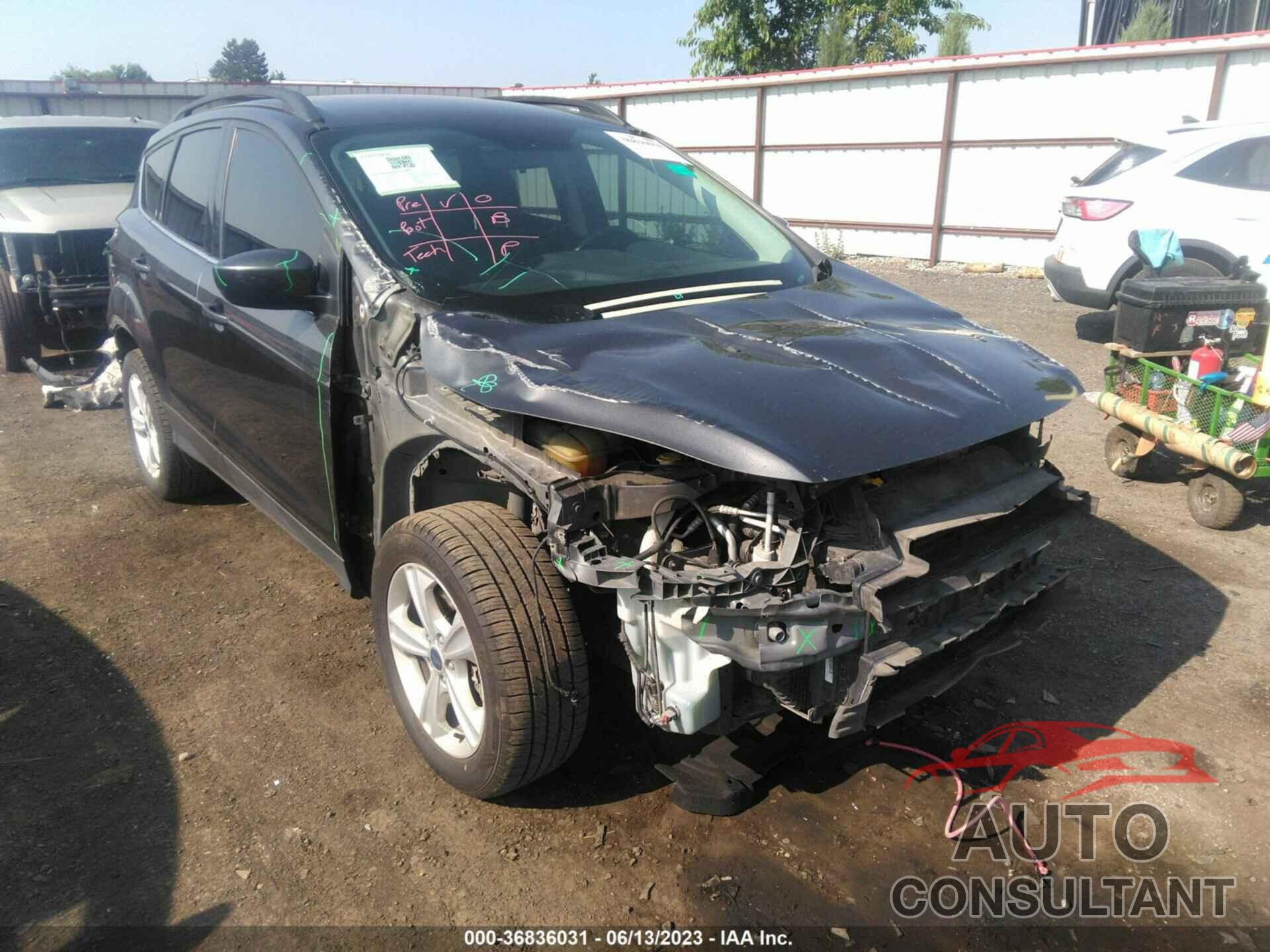 FORD ESCAPE 2015 - 1FMCU9GX0FUC64437