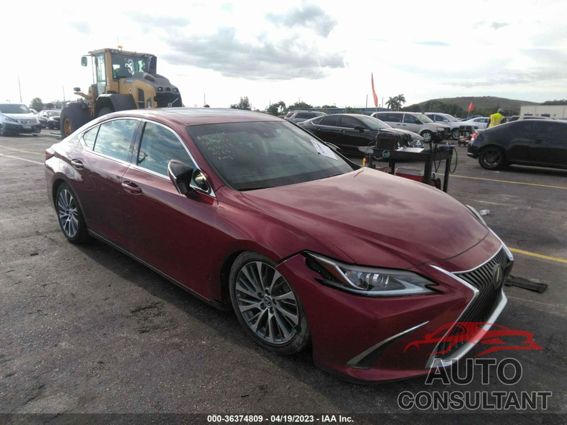 LEXUS ES 2019 - 58ABZ1B17KU001589