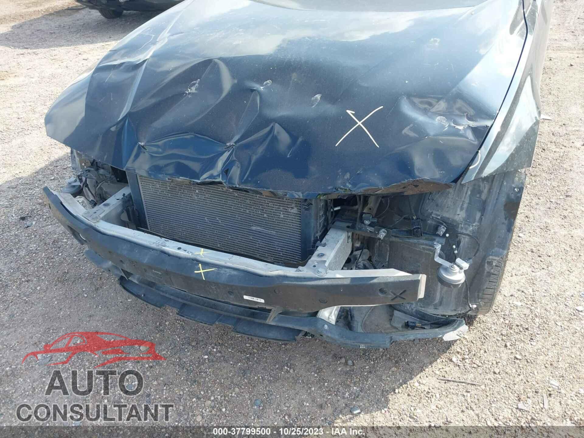 BMW 3 SERIES 2016 - WBA8E1G55GNU10041