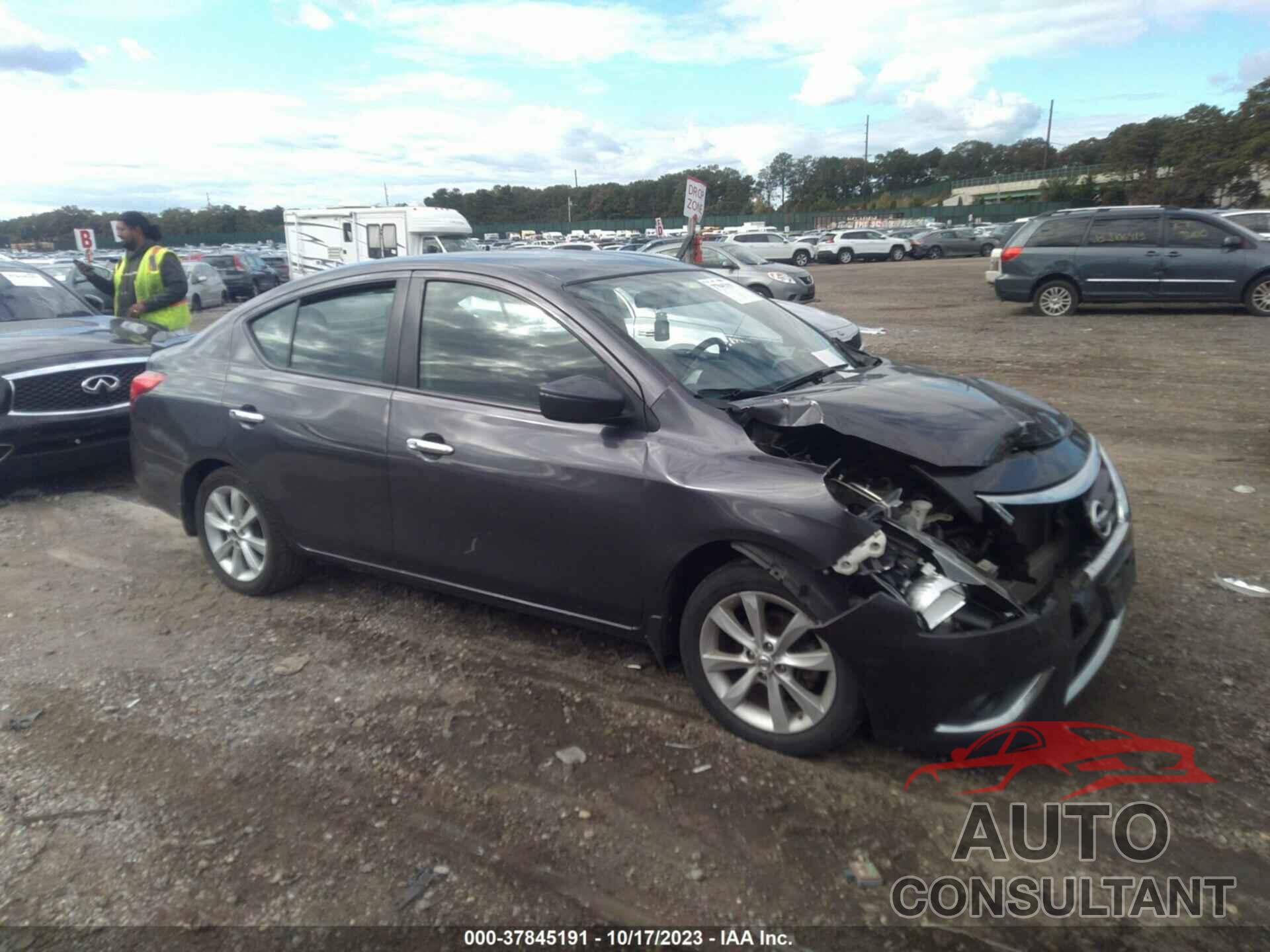 NISSAN VERSA 2015 - 3N1CN7AP5FL904556