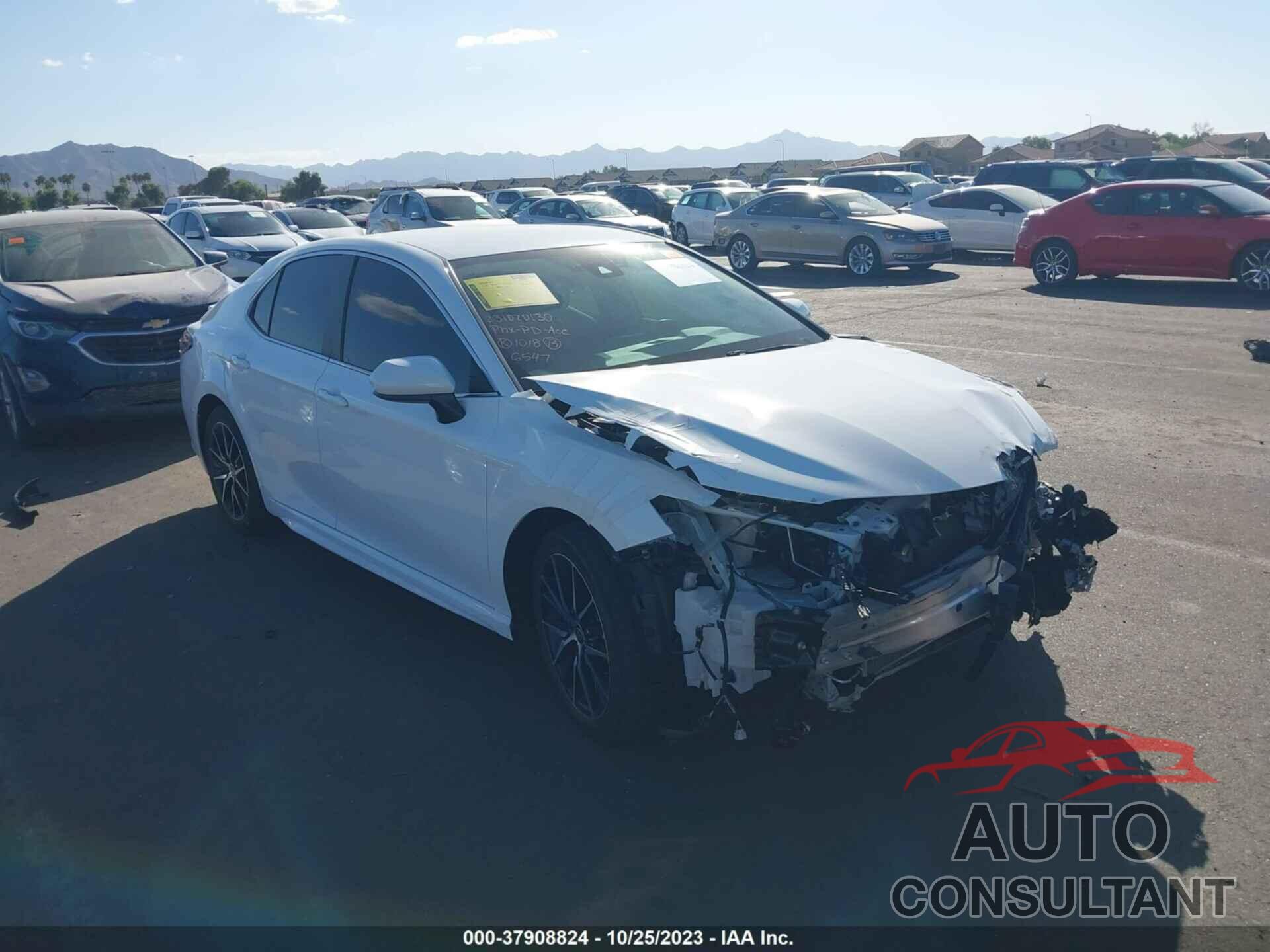 TOYOTA CAMRY 2021 - 4T1G11AK1MU606547