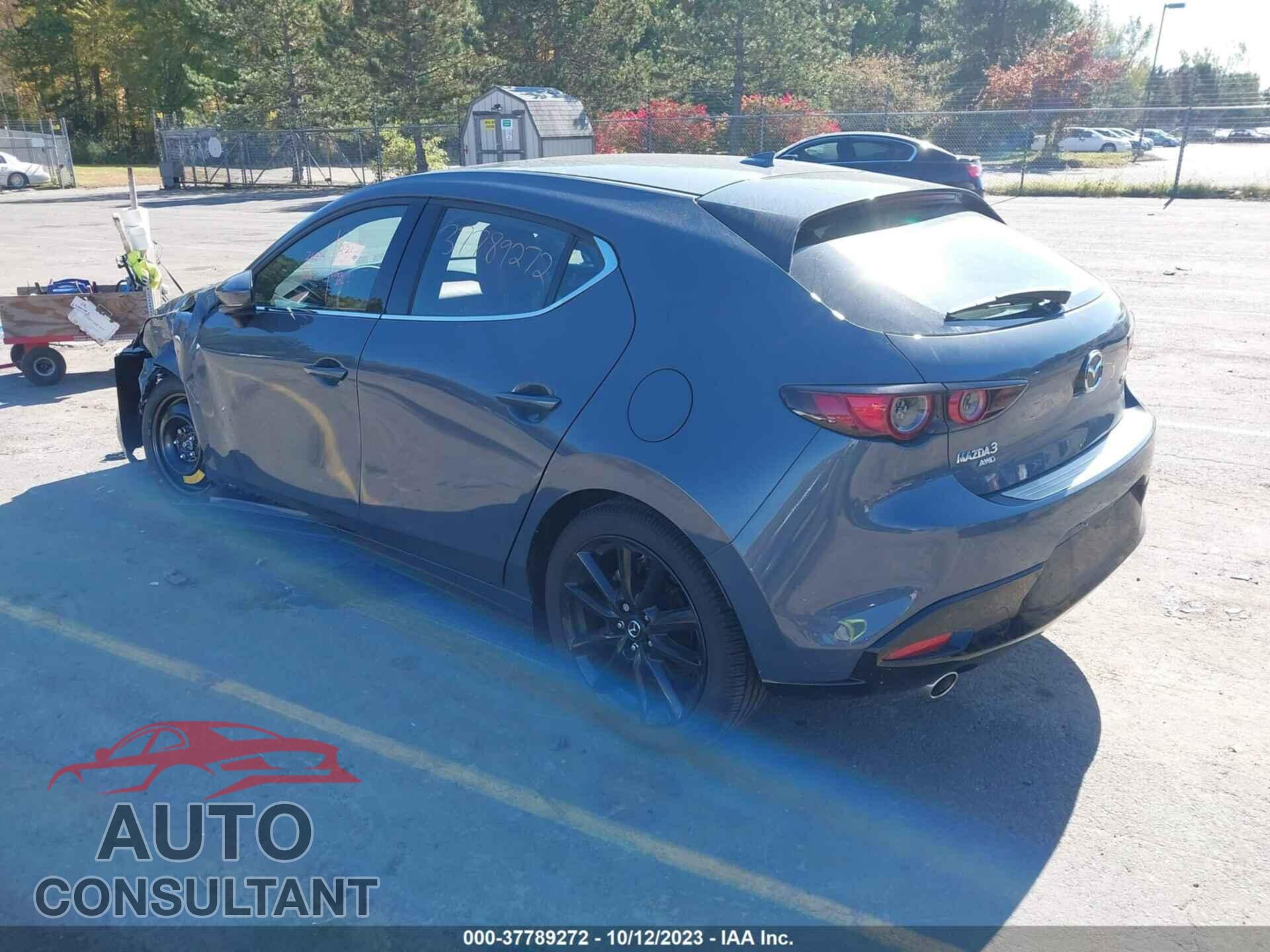 MAZDA MAZDA3 HATCHBACK 2021 - JM1BPBML1M1401898